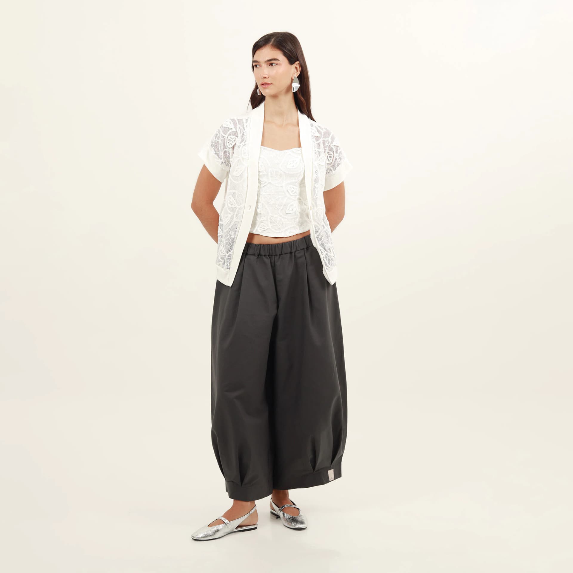 Blusa cuello v manga corta - imagen 4