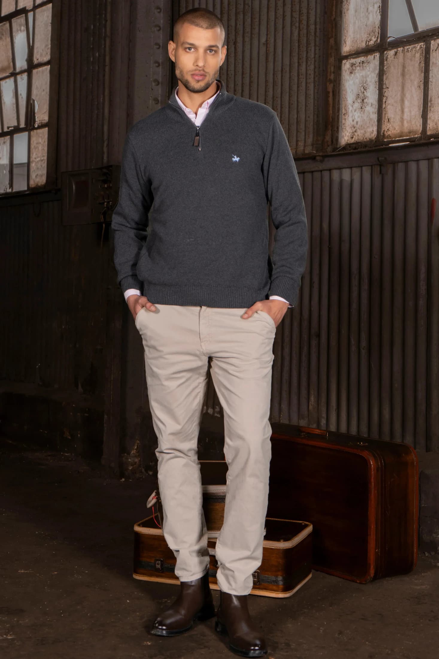 Suéter Halfzip Minimal Hombre Gris Oscuro - imagen 3