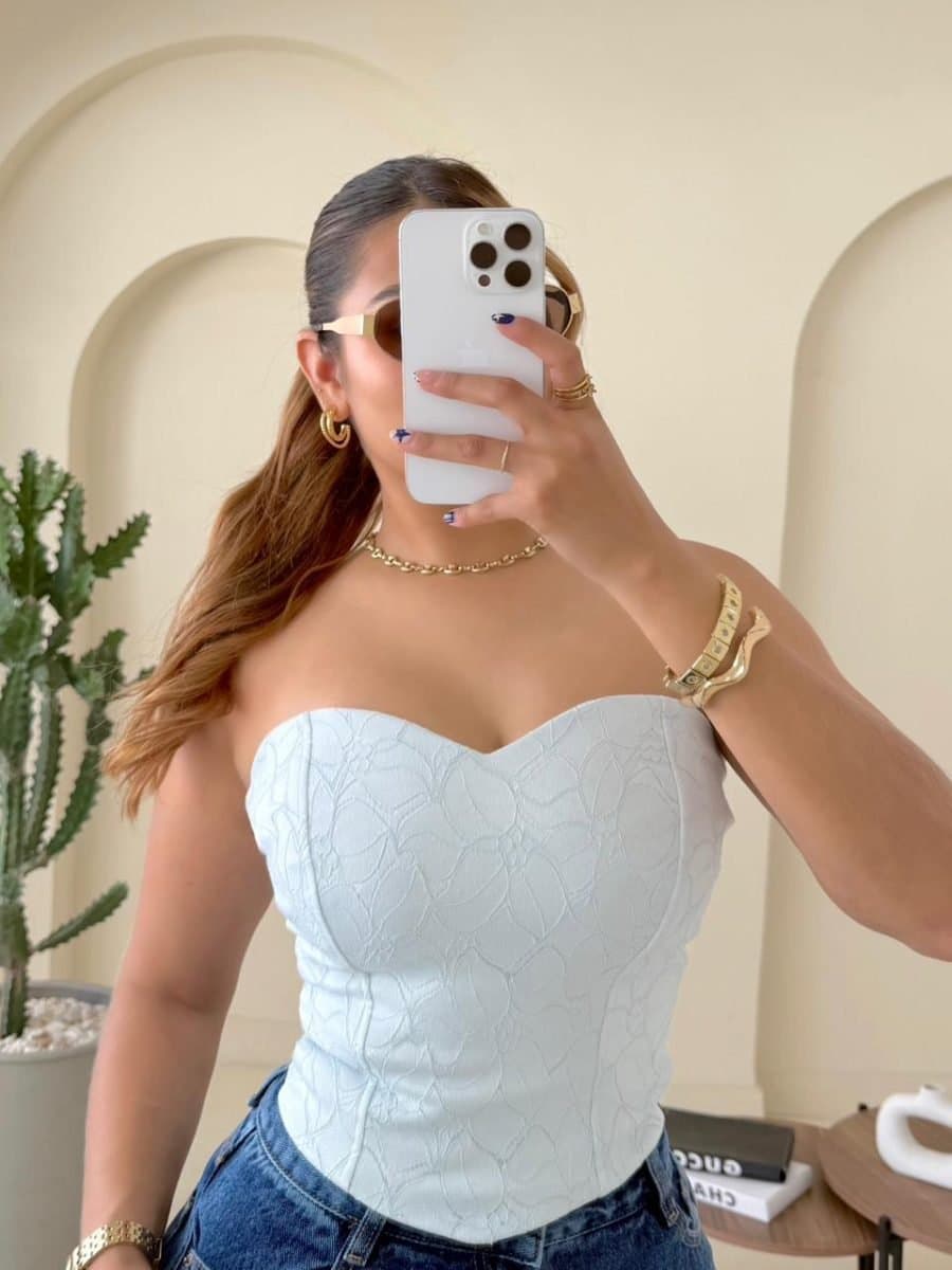 Blusa kai texturizada (celeste)