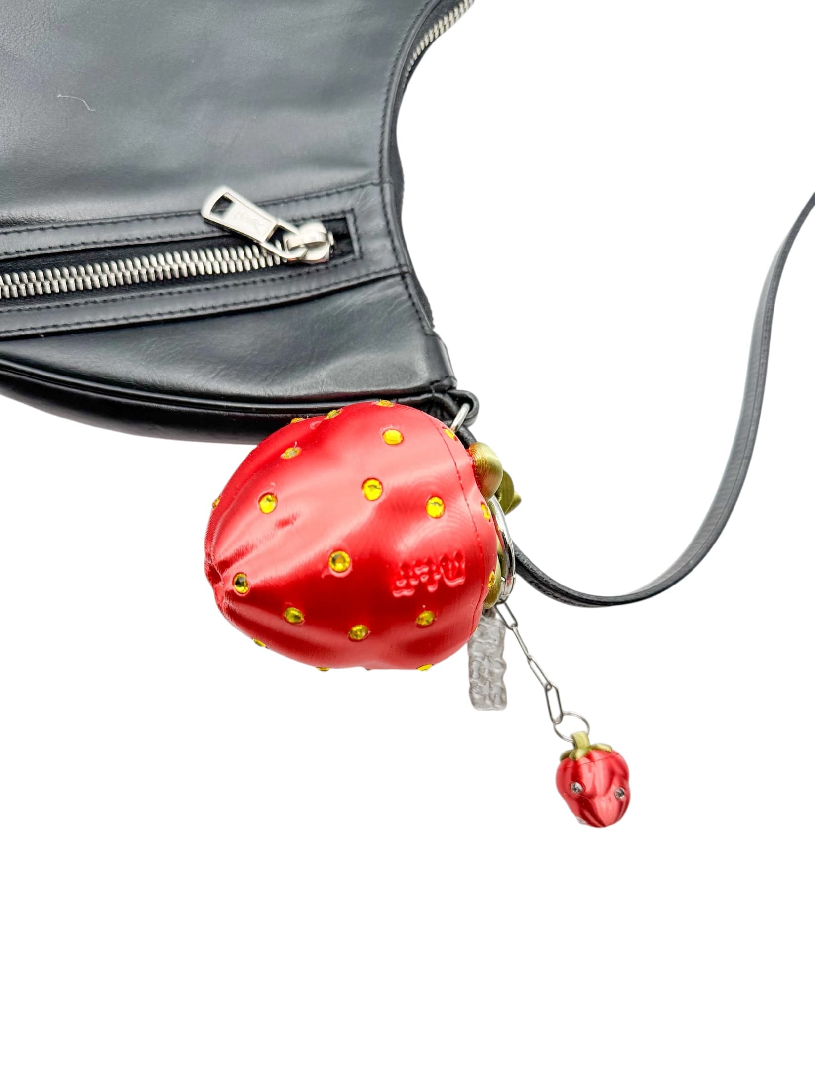 charm cosmic water fresa roja - imagen 5