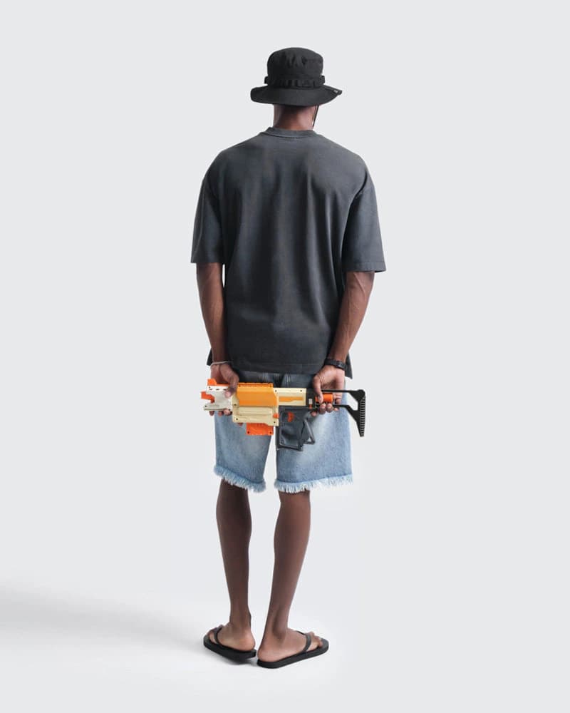 Camiseta Negra Oversize Time Travel - imagen 6
