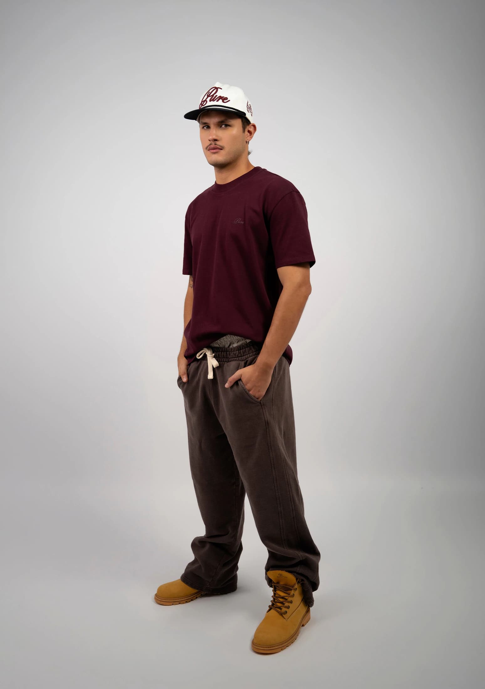 Classic Burgundy T-Shirt - imagen 4