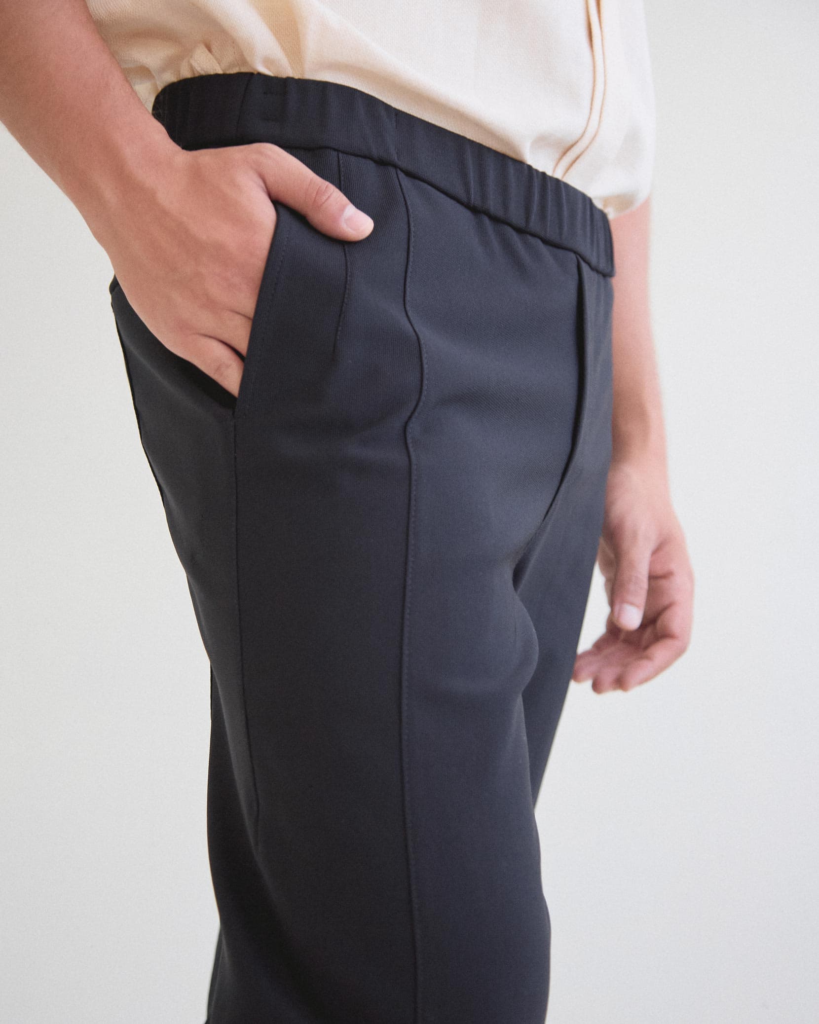 Pantalón Clásico Tech Negro 4 cierres VALIENTE - imagen 3
