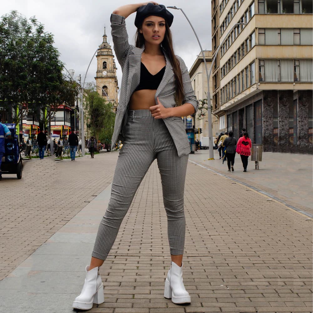 Total Look aCuadros Negros