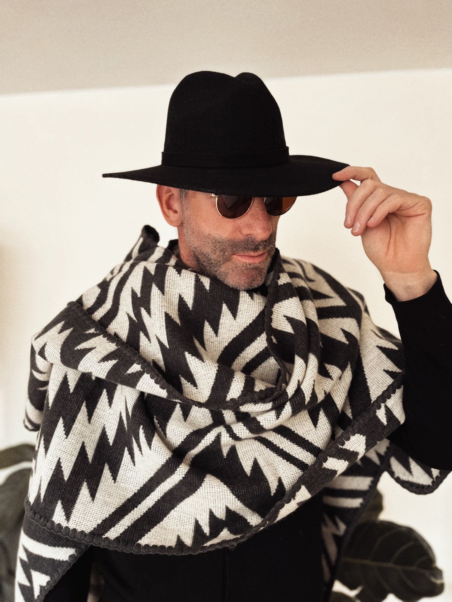 Poncho El Paso - Gris y Beige, con Capota - imagen 4