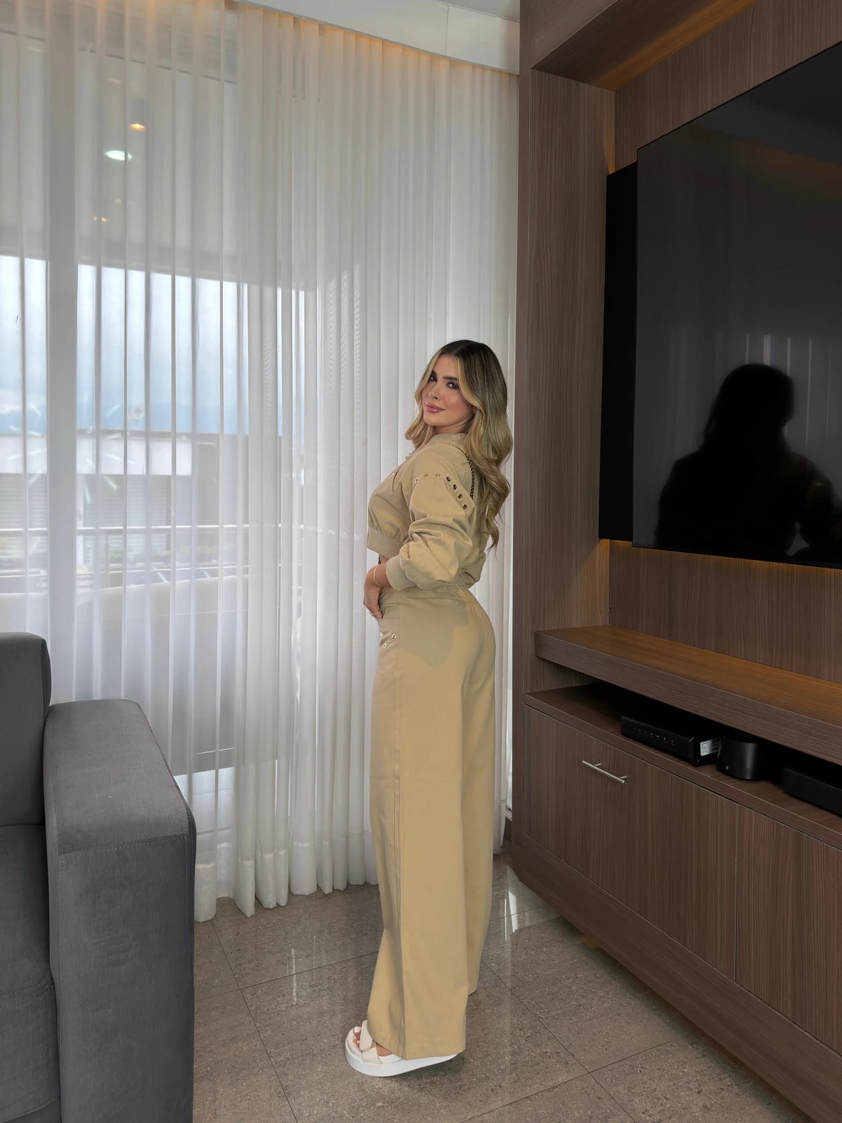 SET AITANA BEIGE - imagen 2