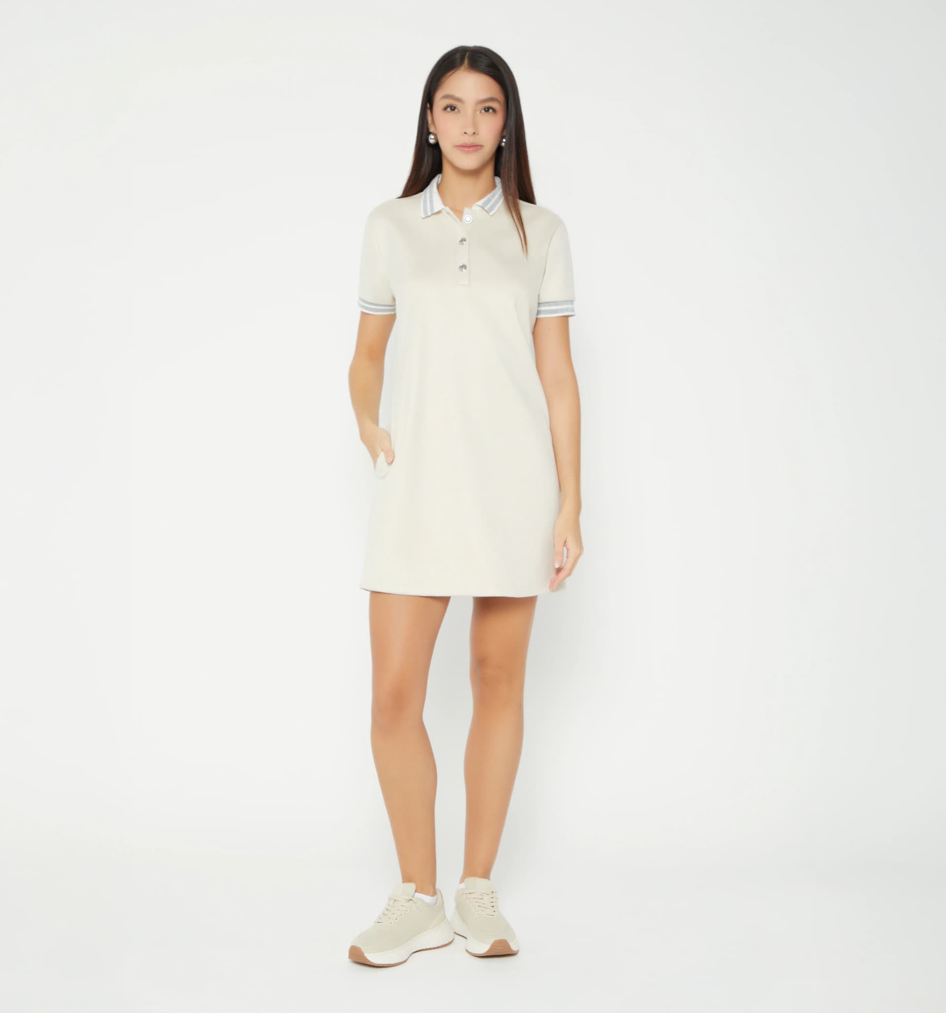 Vestido corto tipo polo