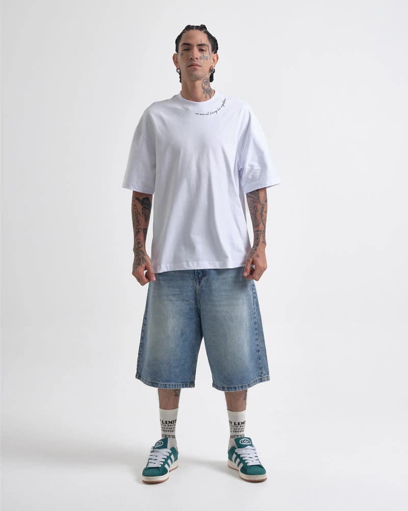 Camiseta Blanca Oversize Nightnare - imagen 4