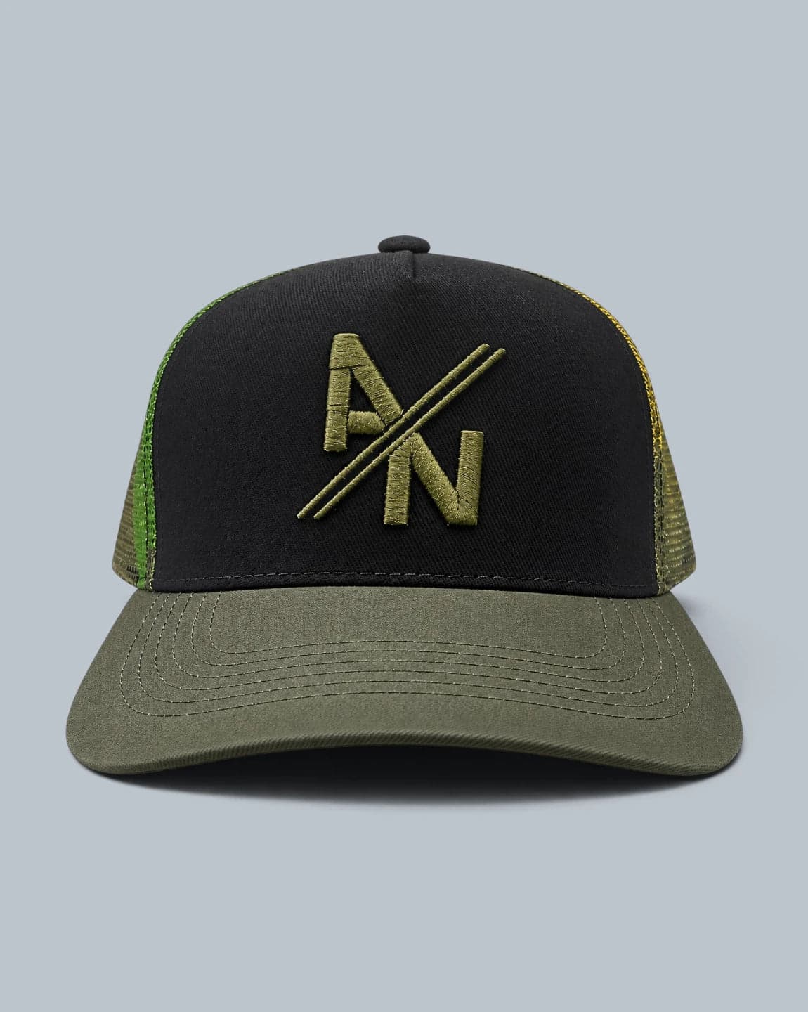 GORRA VERDE AN MALLA CAMUFLADA