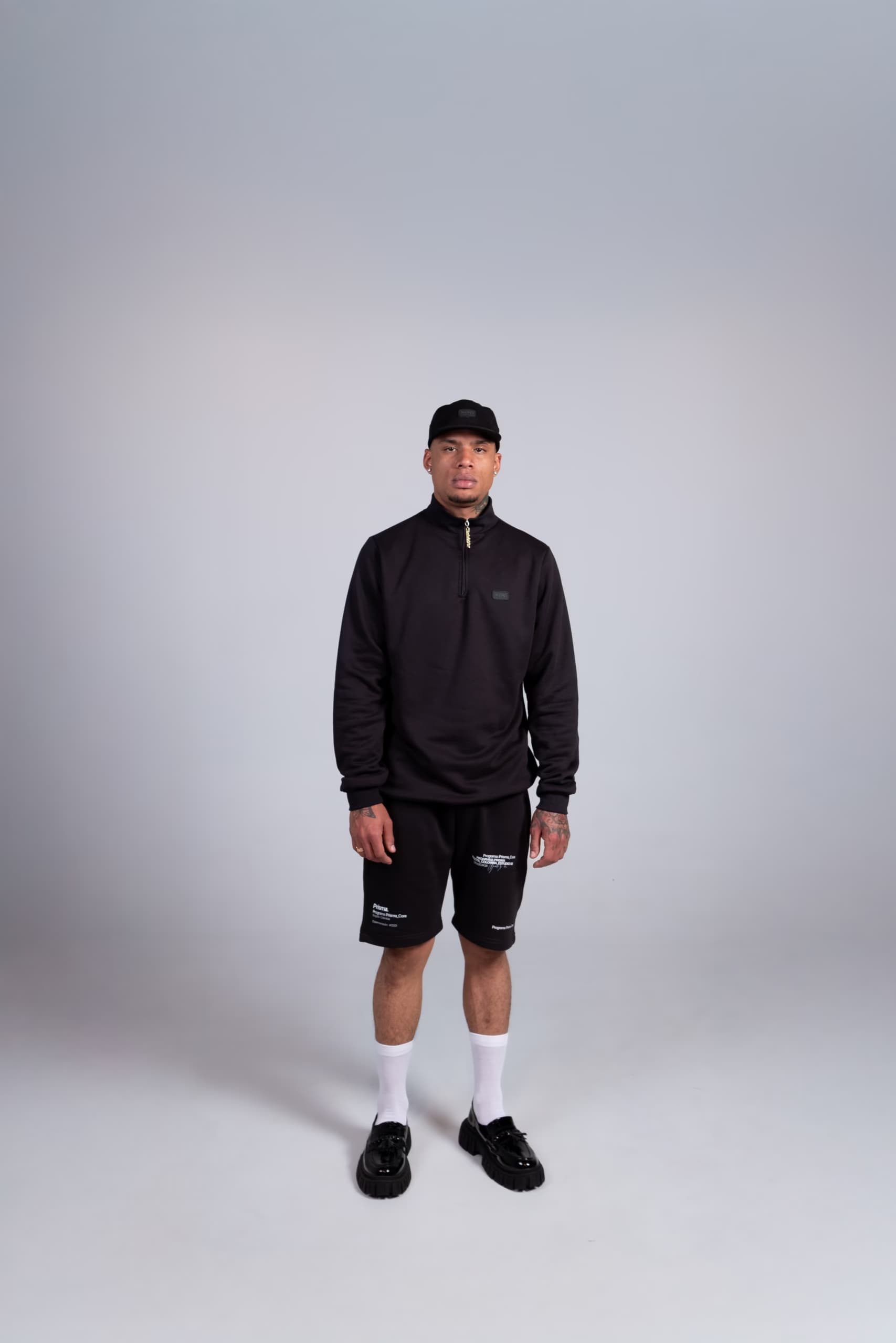 Hoodie Merci Negro Prisma