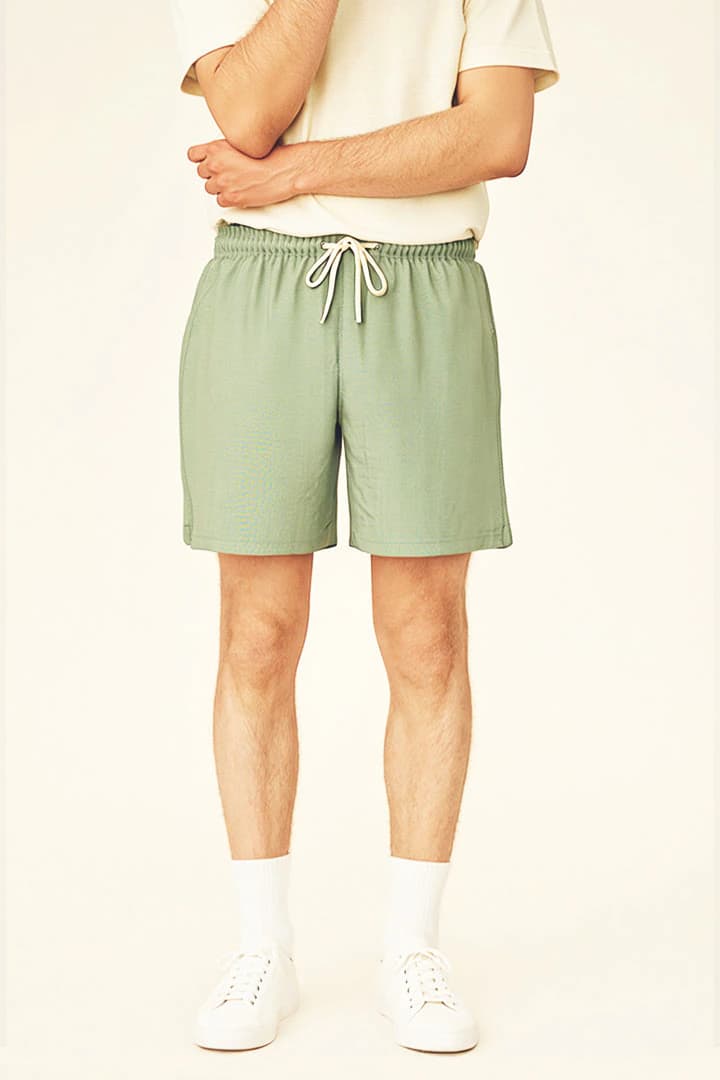 Short lino verde eucalipto