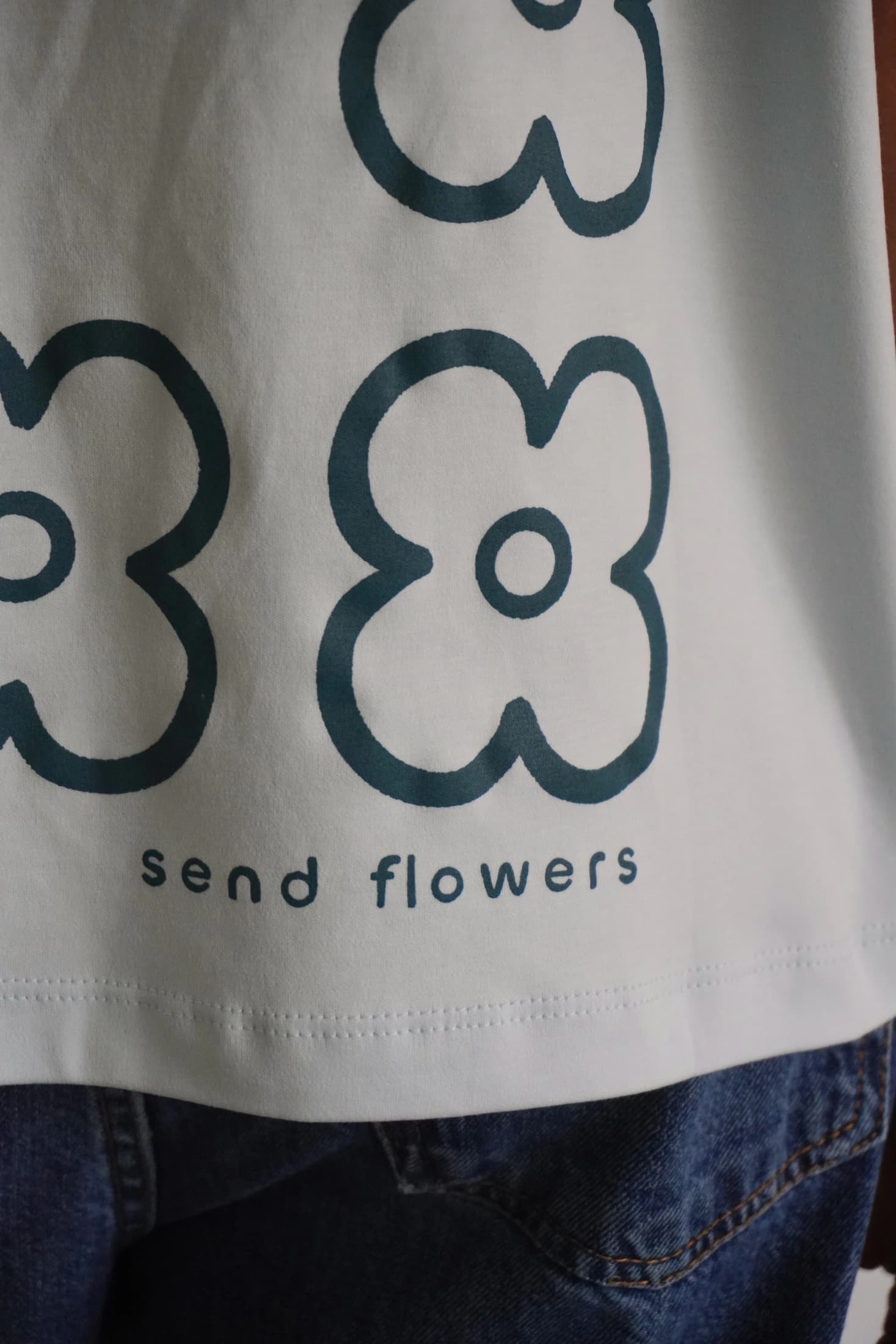 Camiseta Send Flowers Azul Bebe - imagen 5