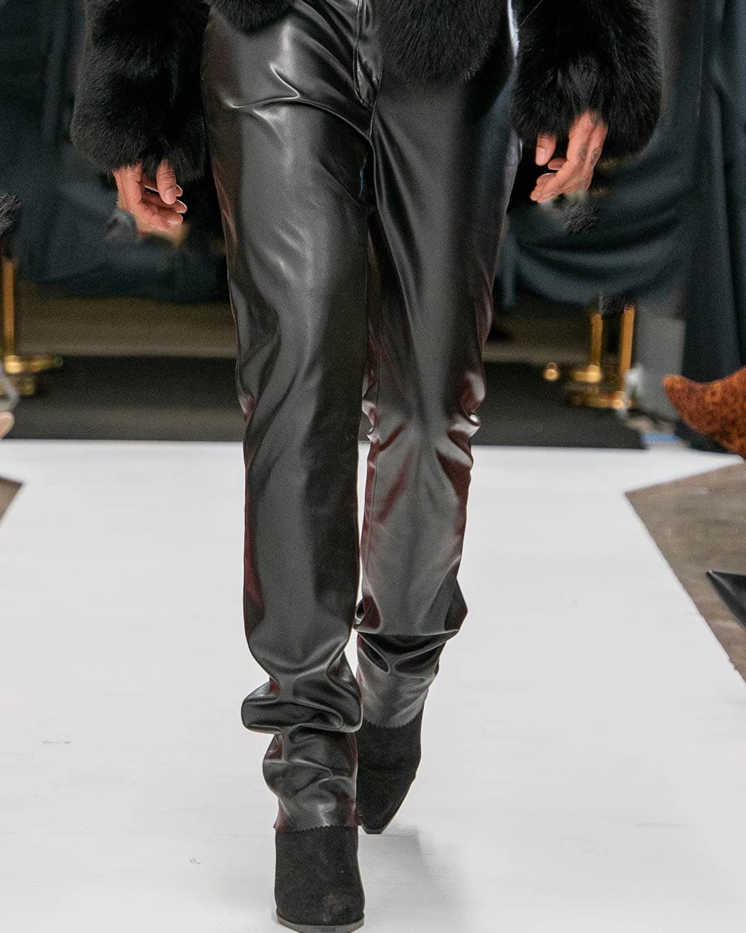 Look 06 – FW2022 - imagen 3