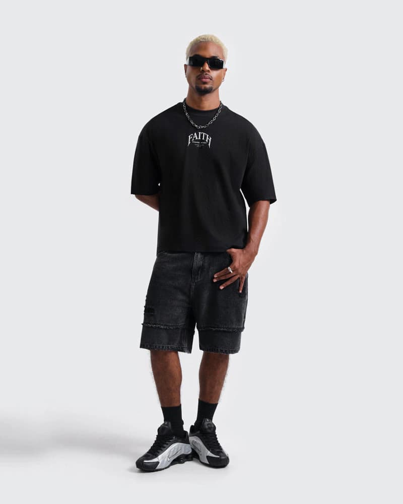 Camiseta Negra Oversize Eternal Faith - imagen 7