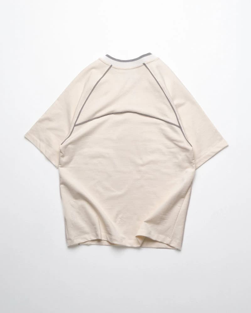 Camiseta Oversize Beige DB - imagen 7