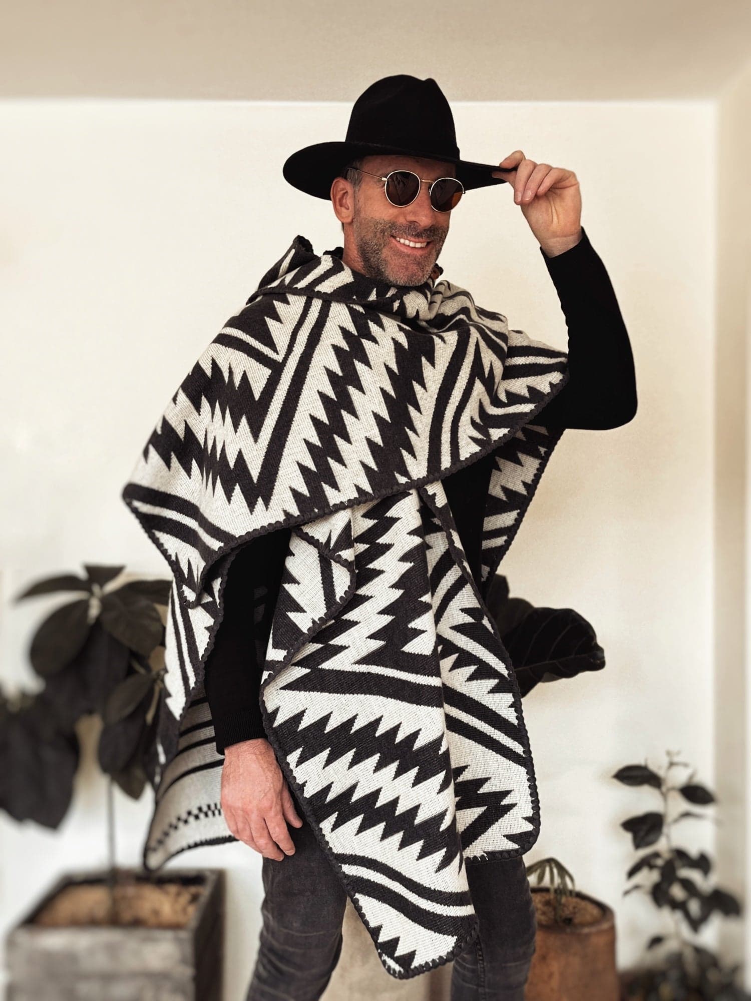 Poncho El Paso - Gris y Beige, con Capota - imagen 2
