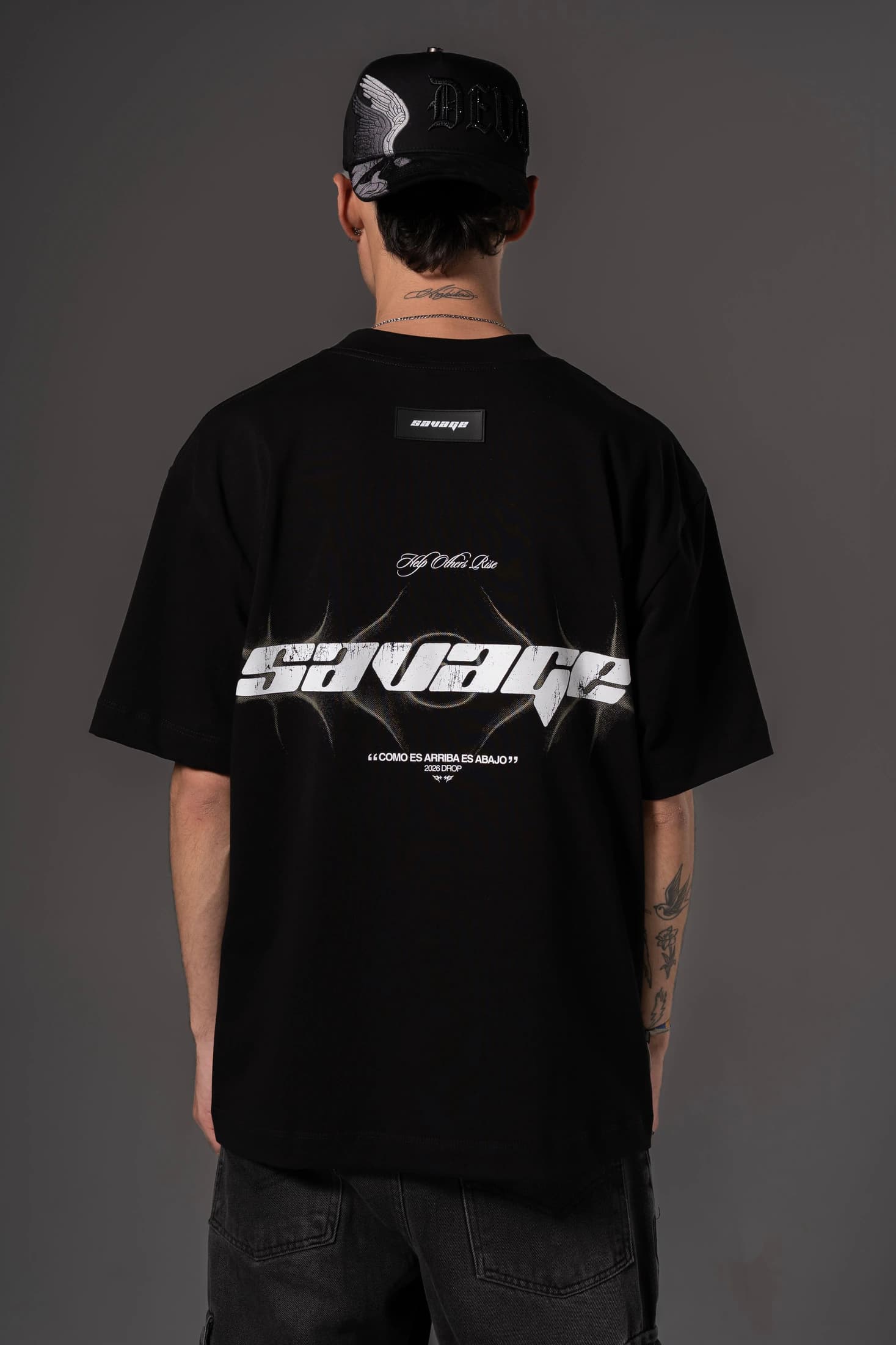 Camiseta Oversize Help others rise savage  250 gramos 14648