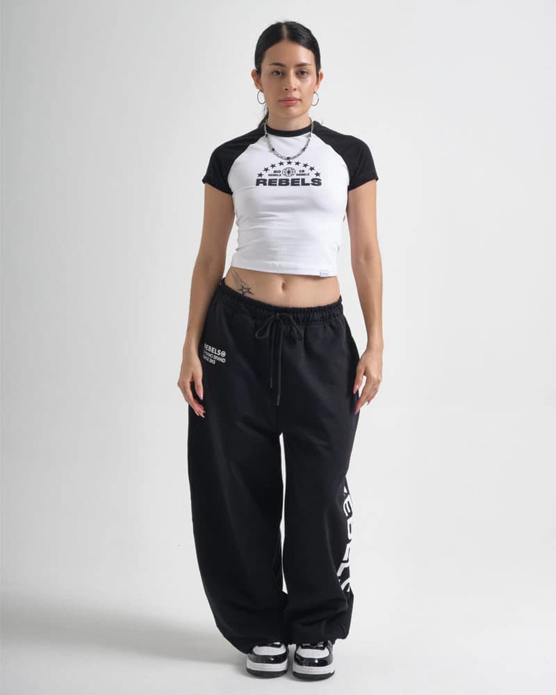 Crop Top Rebels - imagen 2