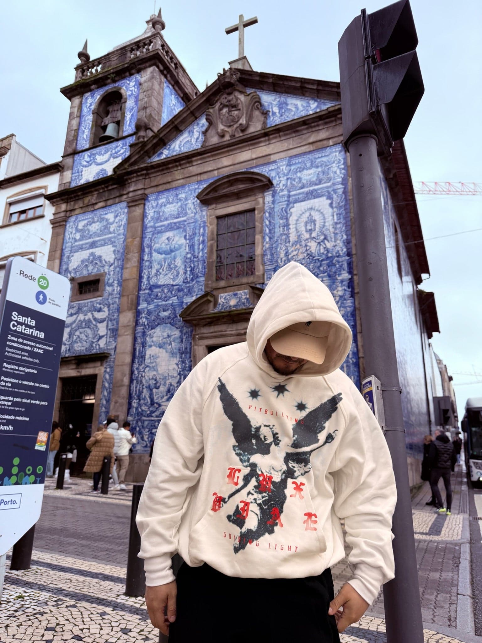 HOODIE OVERSIZE CRUDO ANGEL - imagen 5