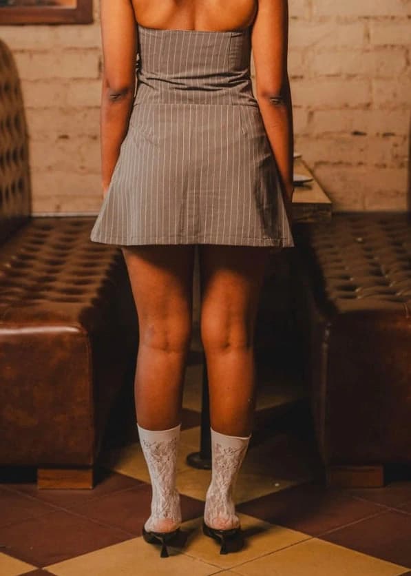 HAZY MINI SKIRT GRIS - imagen 4