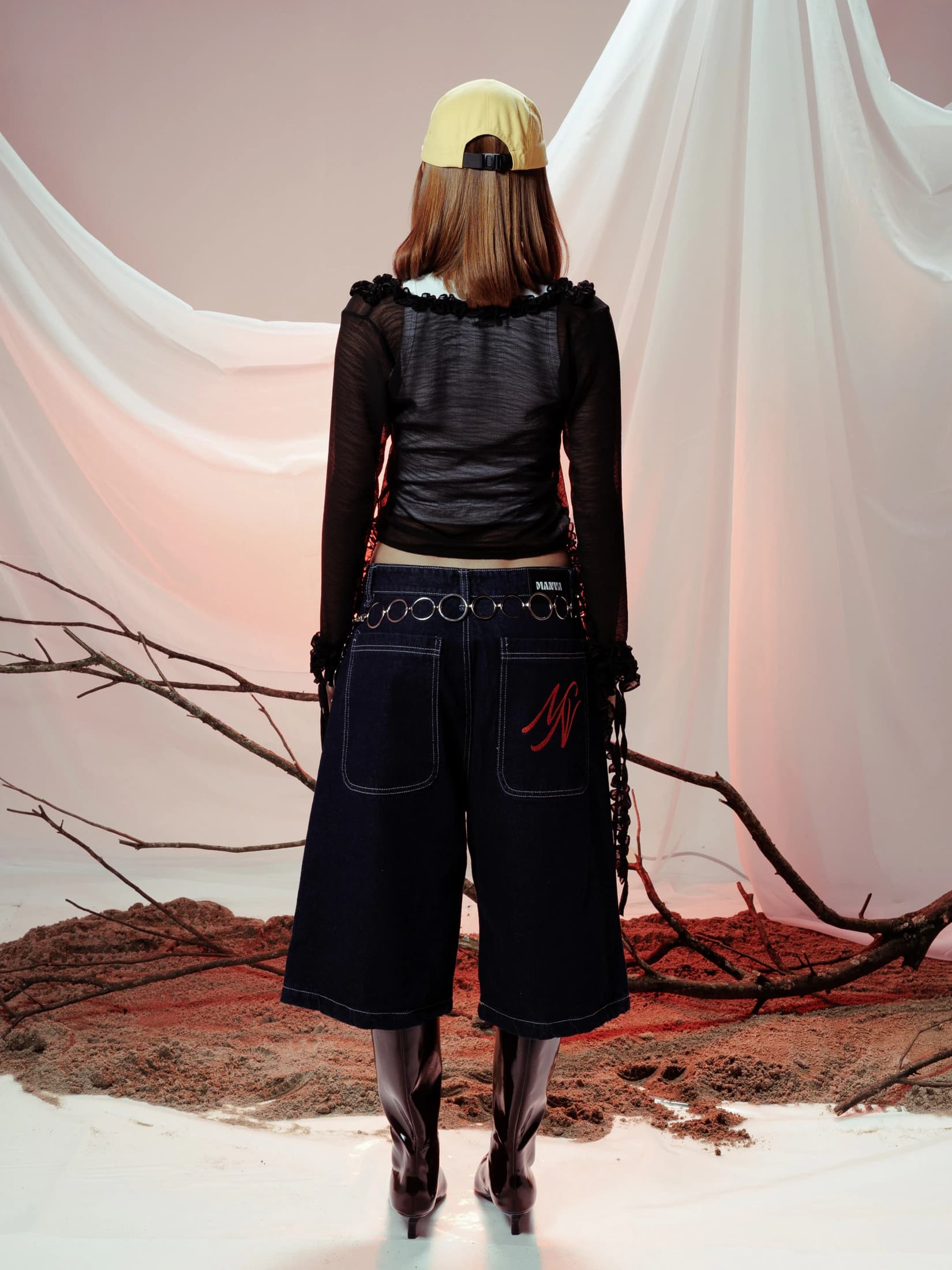 ZENDRA RUFFLE TOP NEGRO - imagen 4