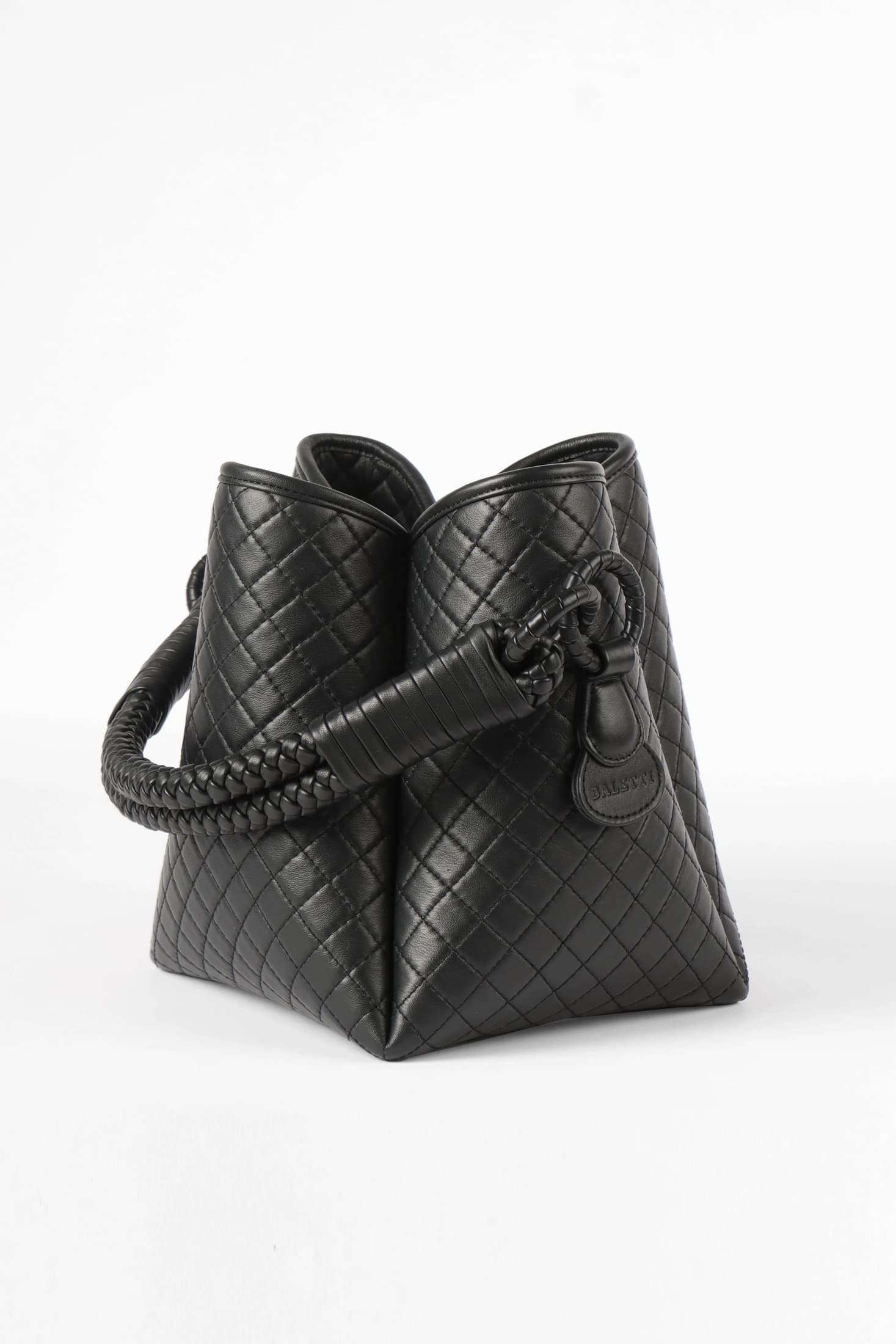 Tulip Bucket Bag, Black - imagen 3