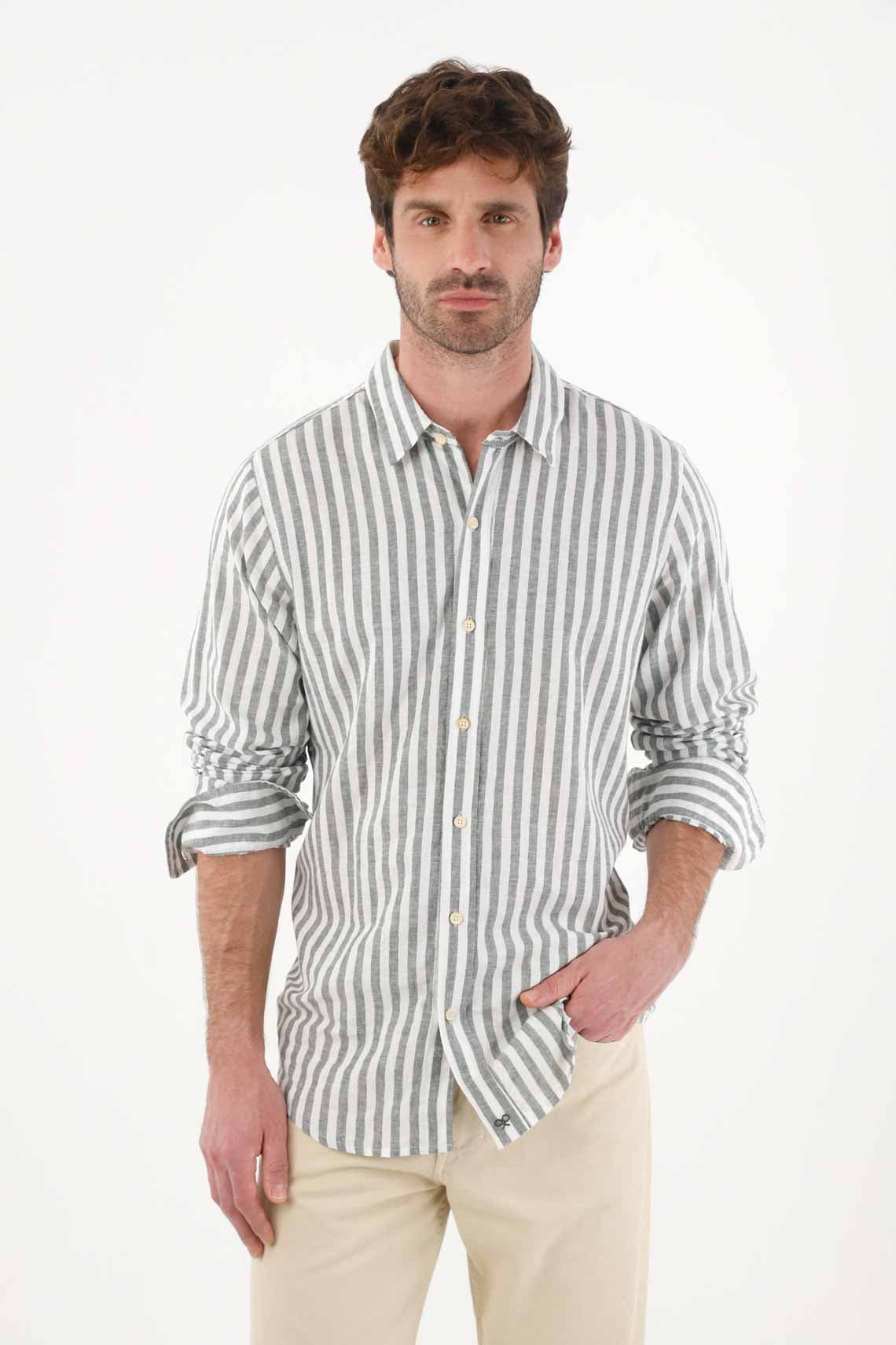 Camisa preteñida a rayas verde para hombre