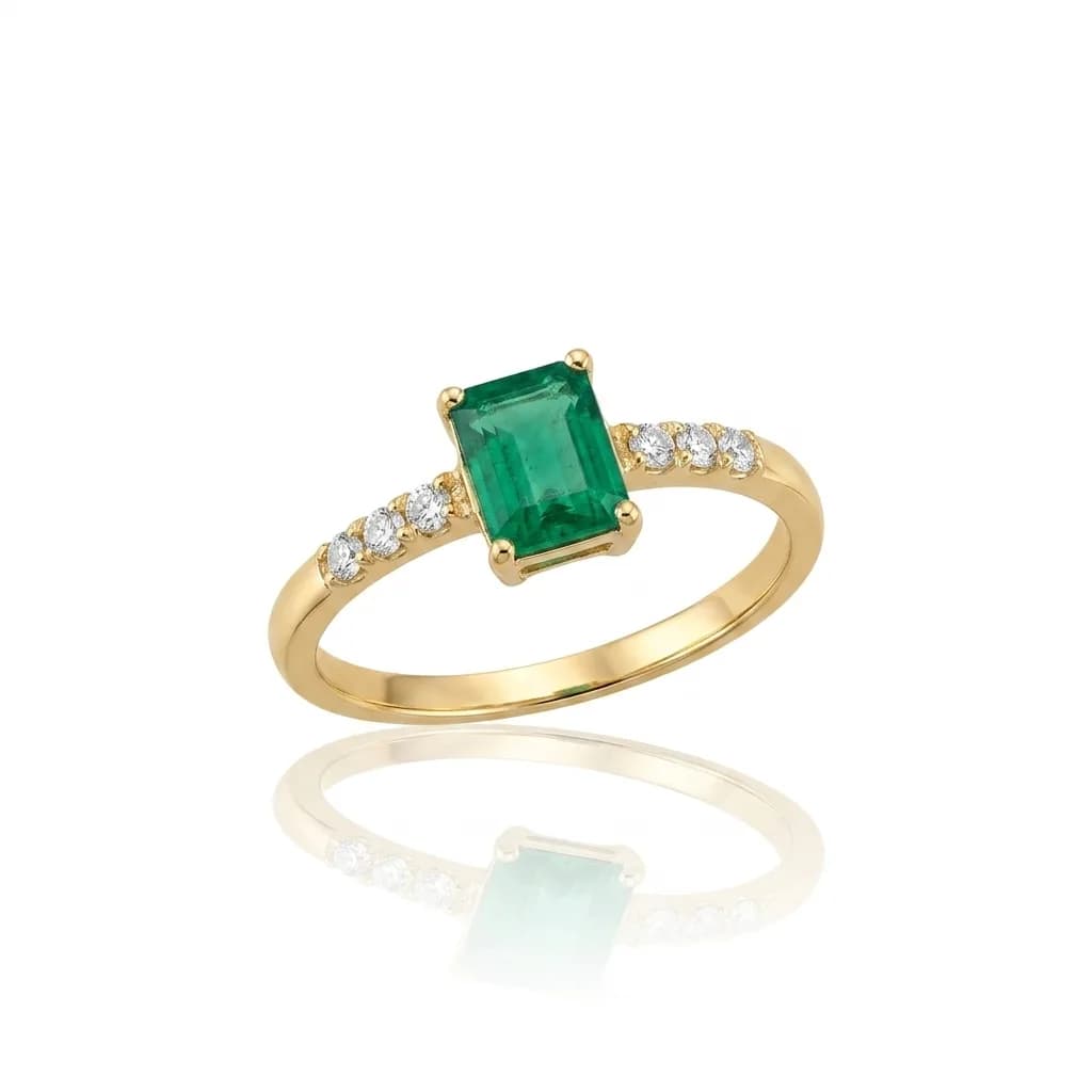 EMERALD CUT RING