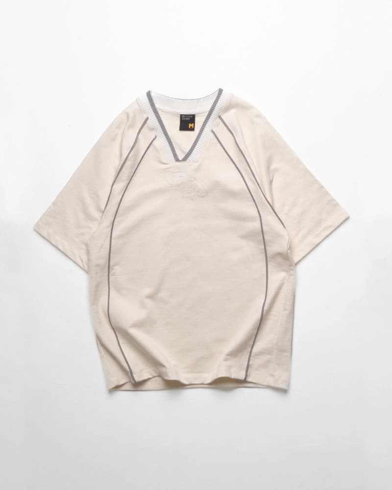 Camiseta Oversize Beige DB - imagen 6
