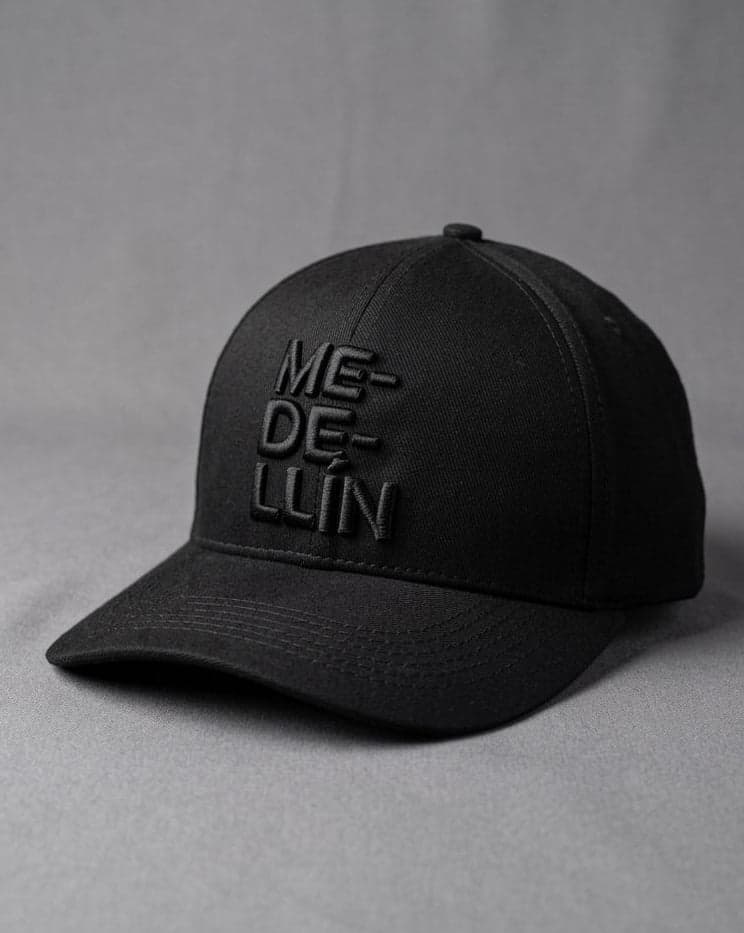 Gorra Medellin Negro-Negro - imagen 2