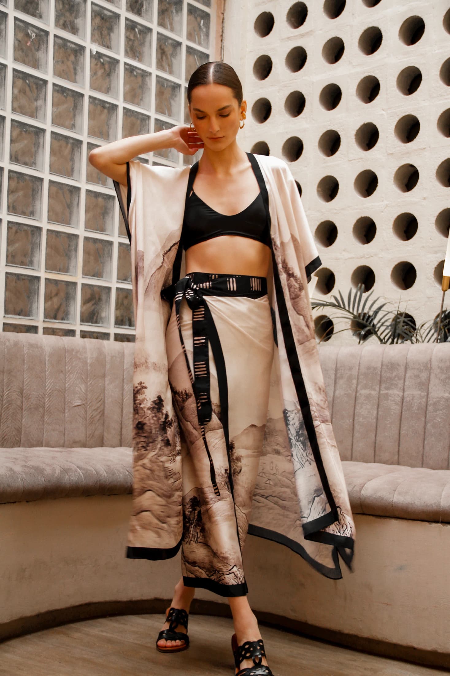 Set Osaka, Seda - imagen 7