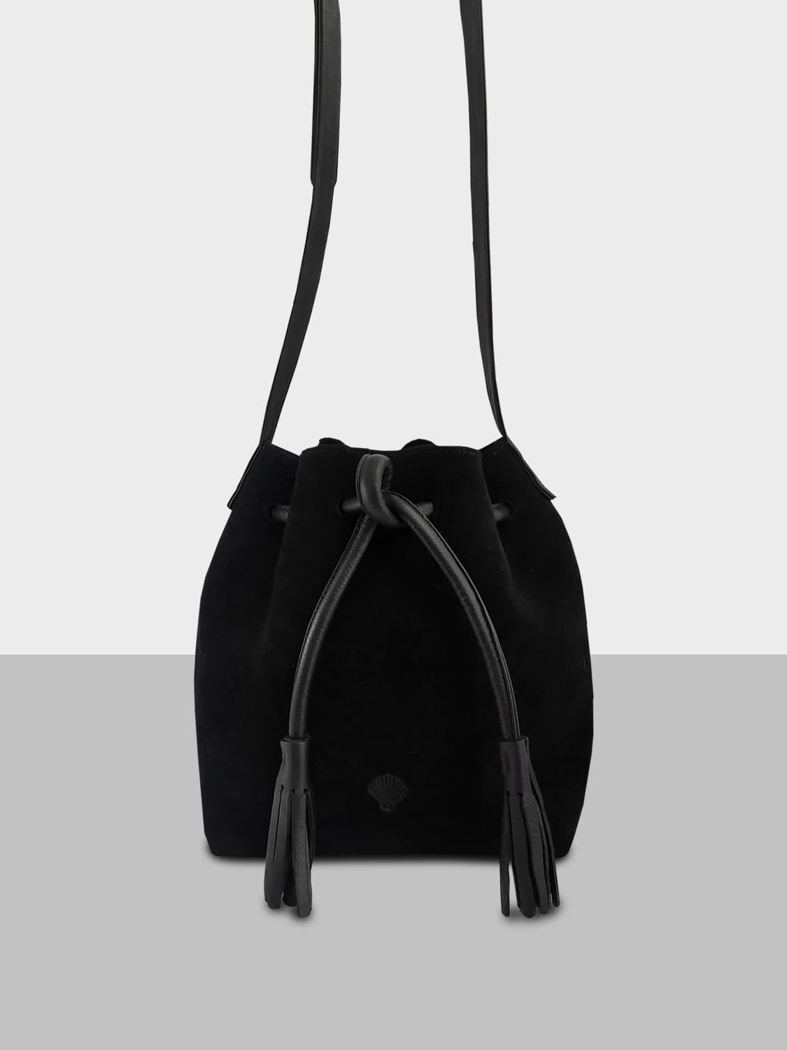 Boho Bucket - Negro, Edición en gamuza. - imagen 2