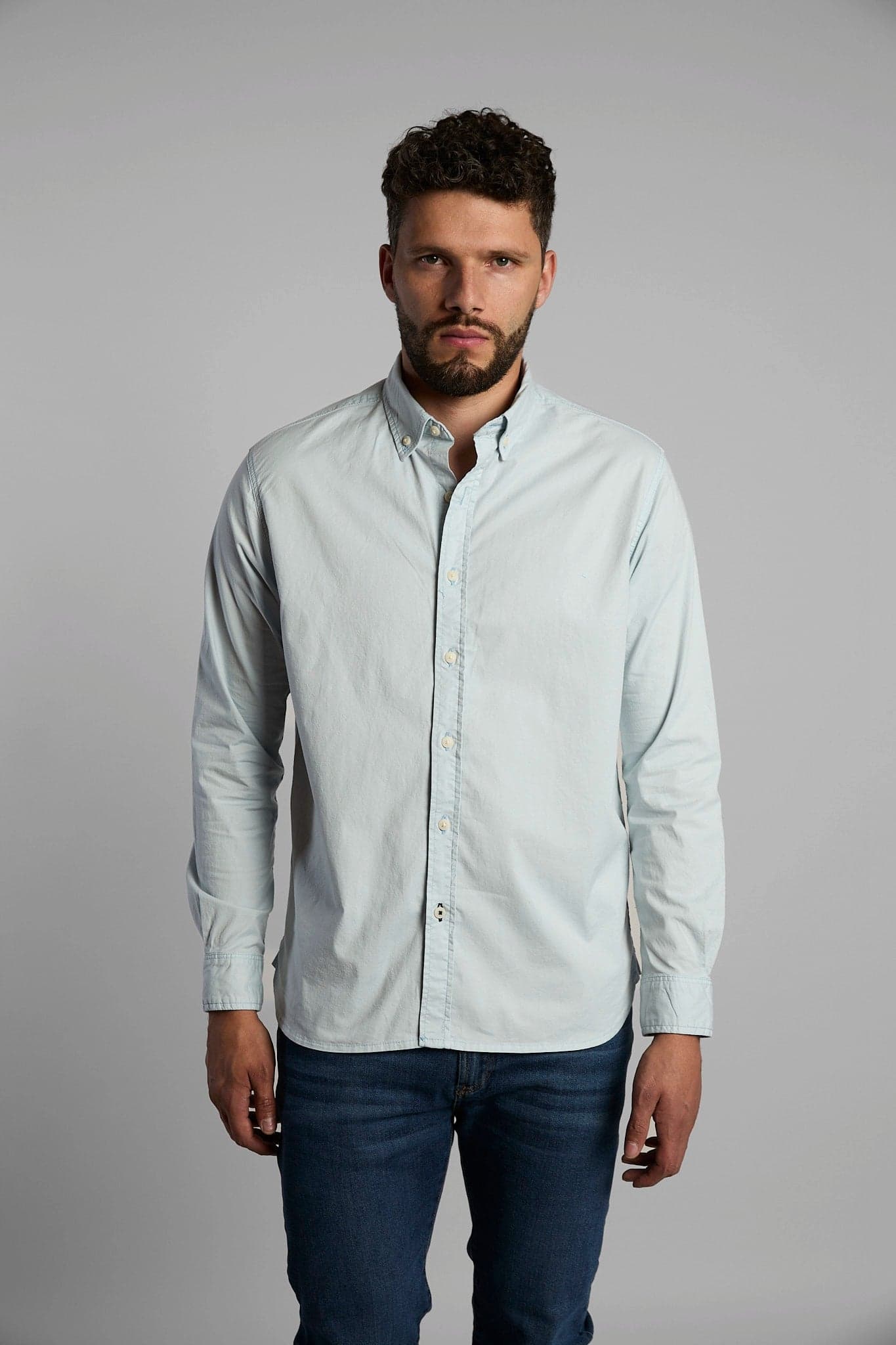Camisa azul claro