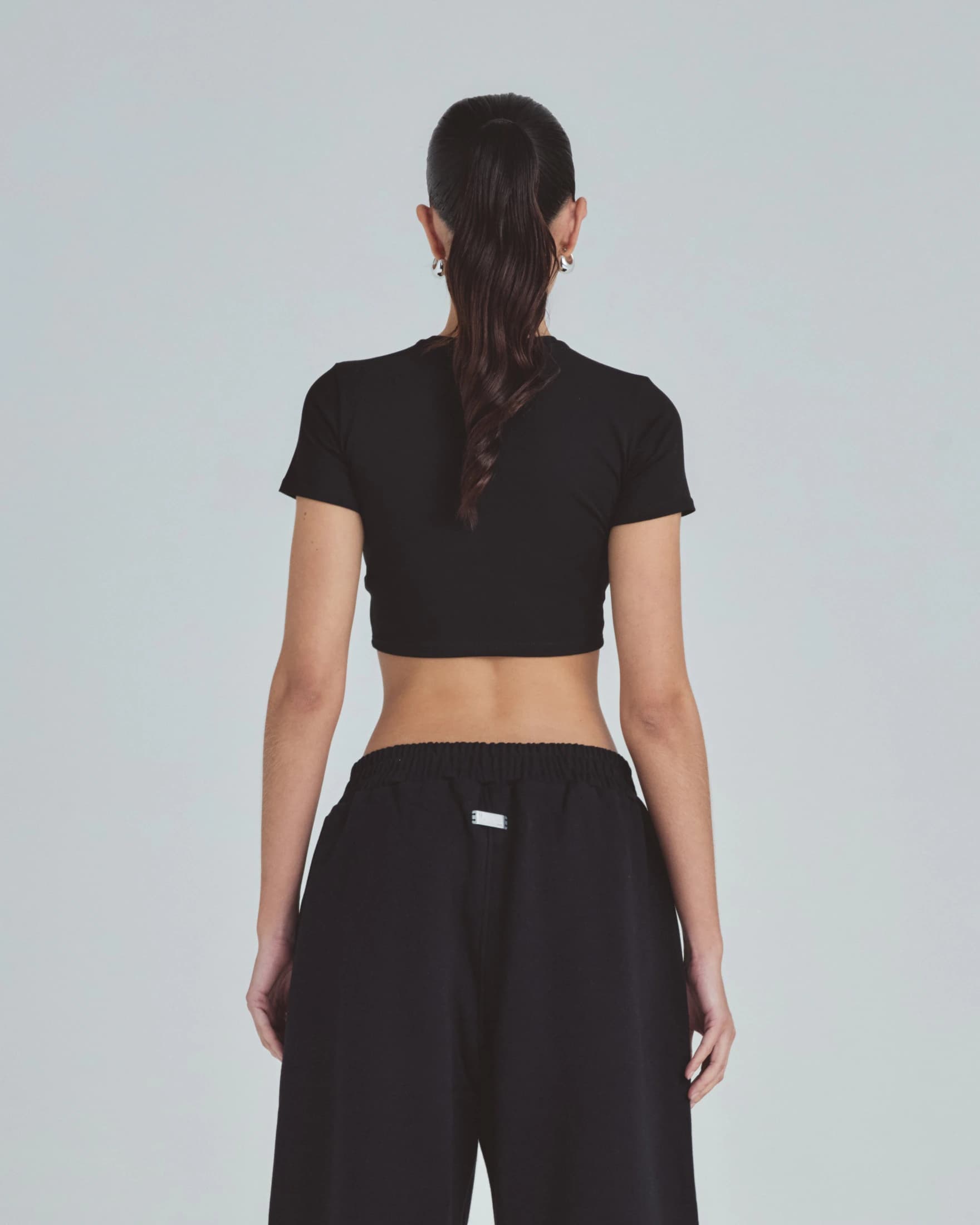 Line Basic Baby Tee Black - imagen 6
