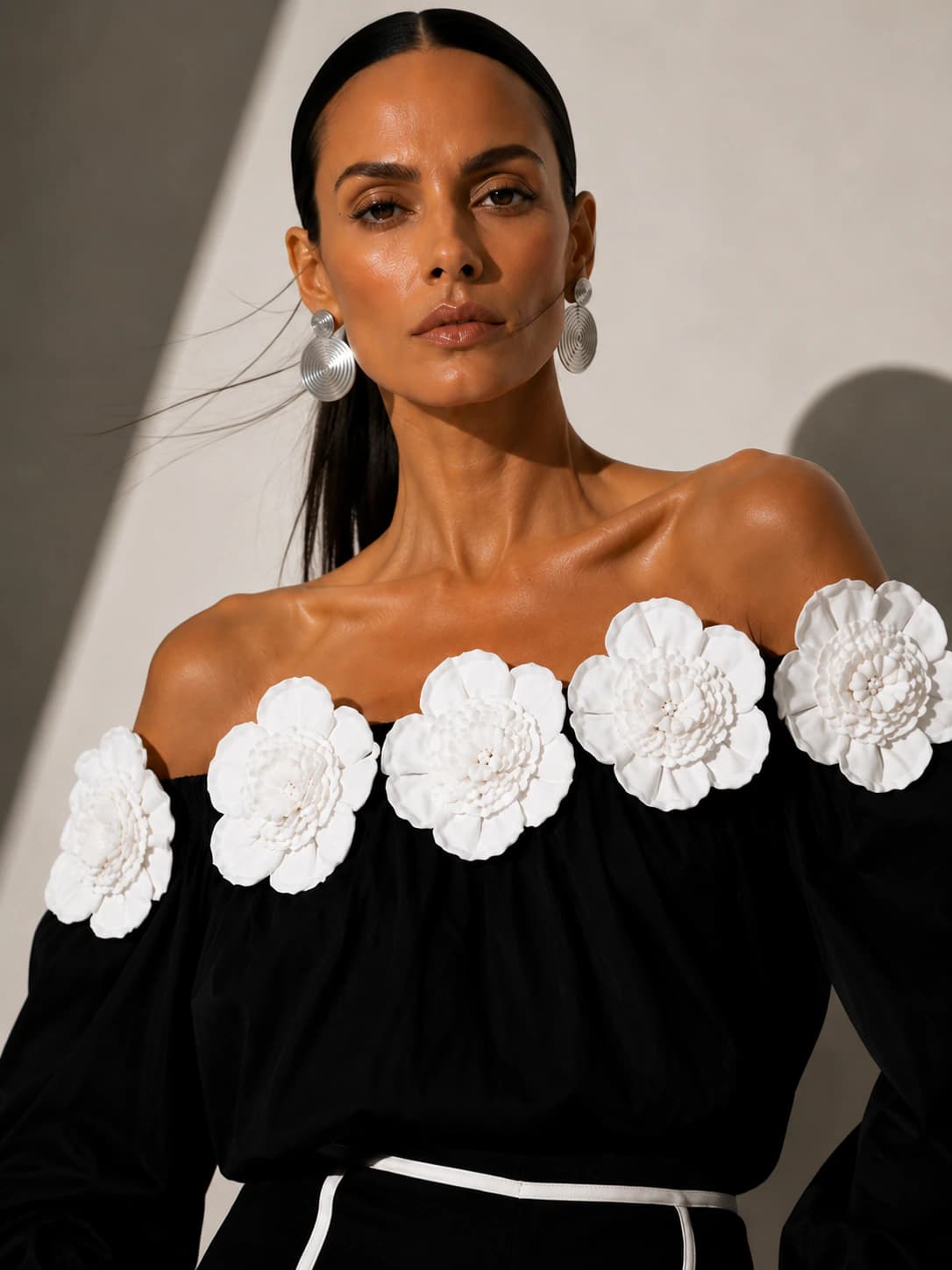 Blusa Magnoleah negra + Blanca