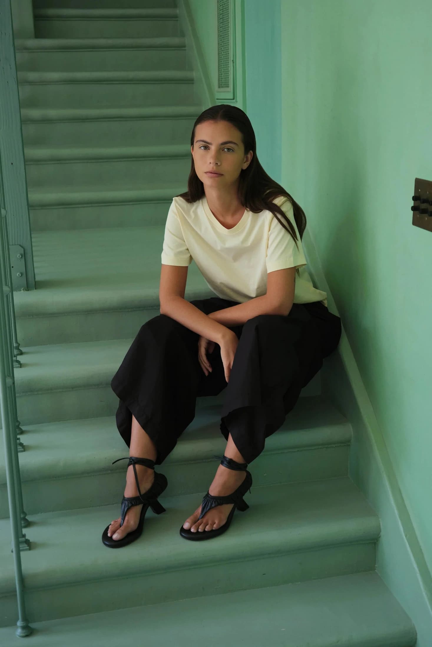 SANDALIA FLIP RUCHI OFFWHITE - imagen 5