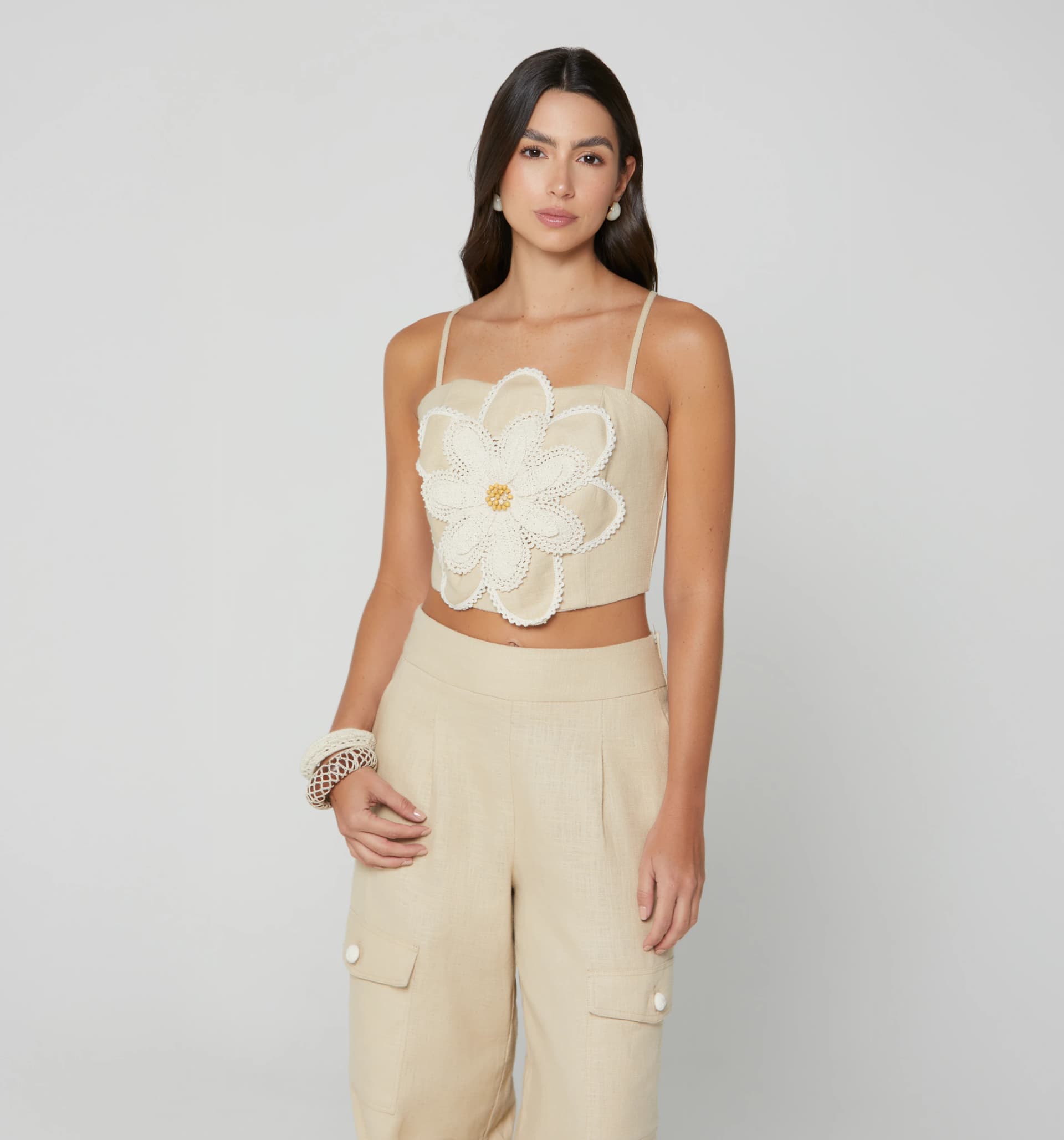 Crop top con maxy flor