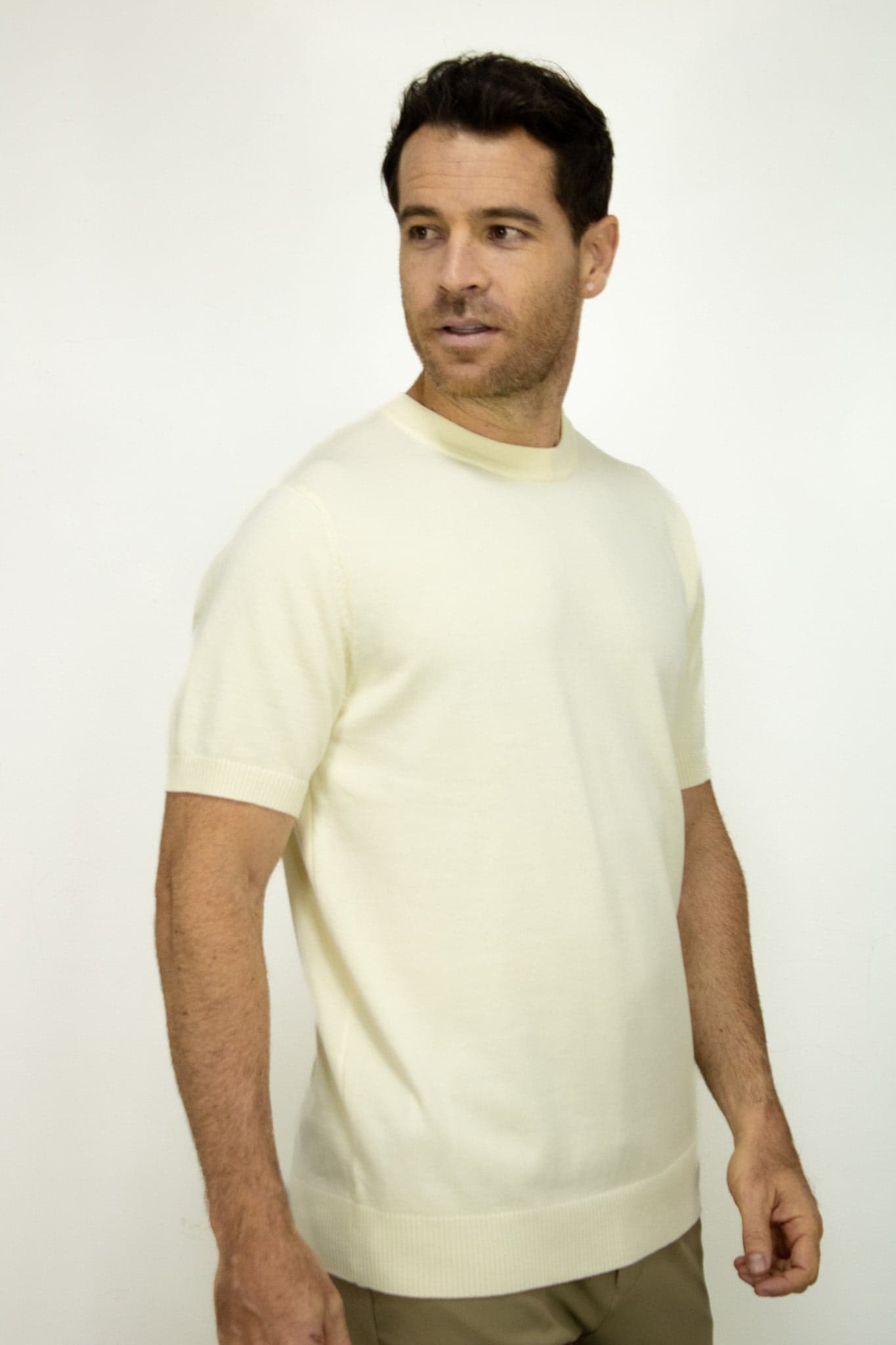 CAMISETA TEJIDA BEIGE PARA HOMBRE - imagen 2