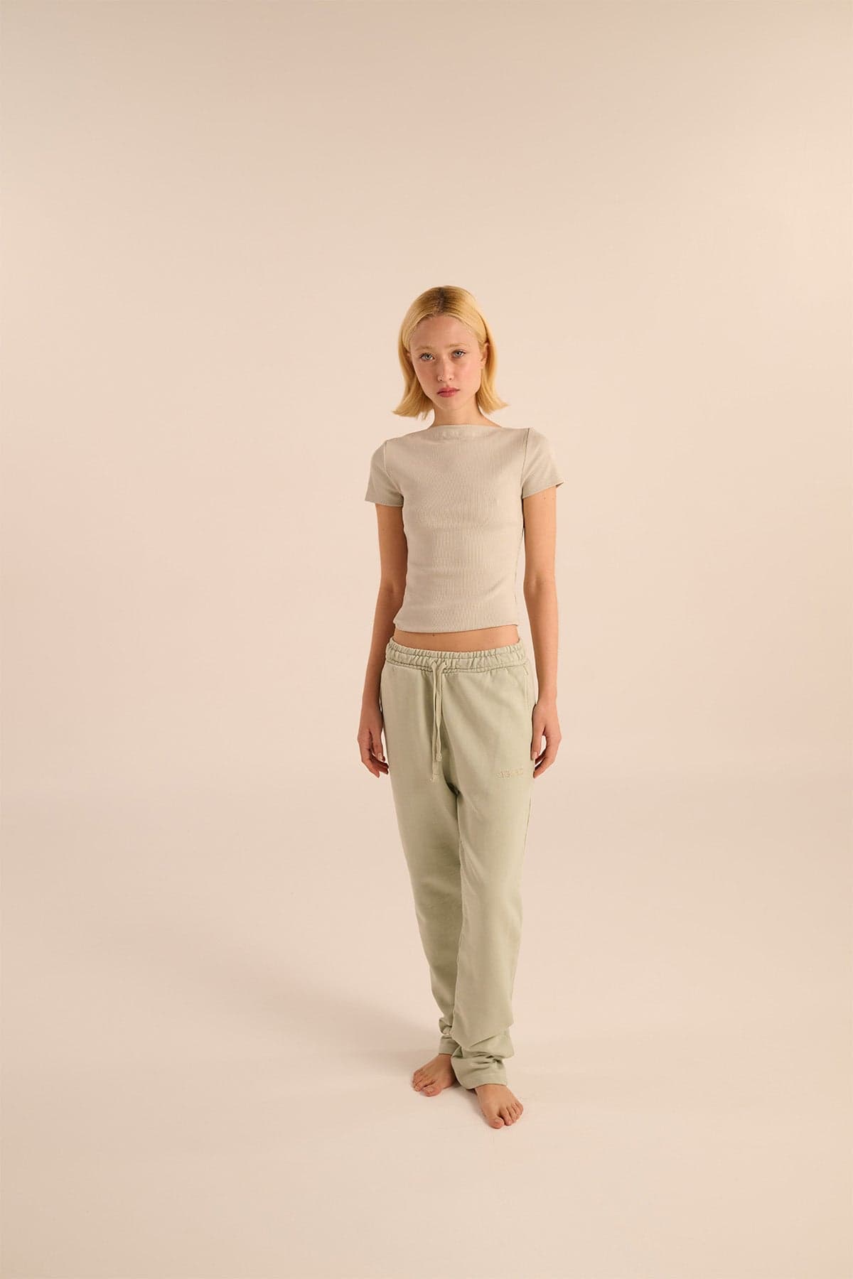CORE JOGGERS LIGHT GREEN - imagen 4