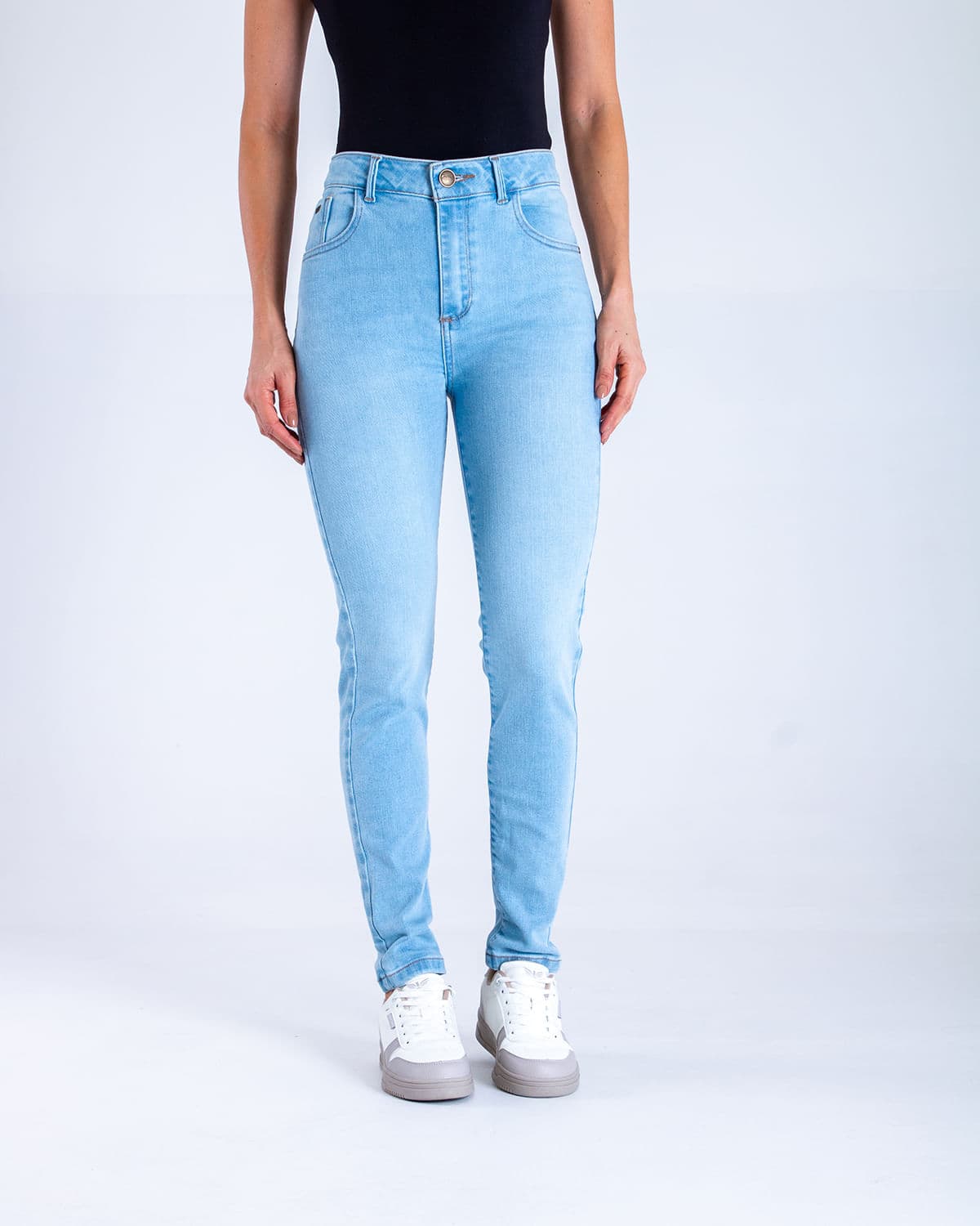 Jean skinny tono claro para mujer