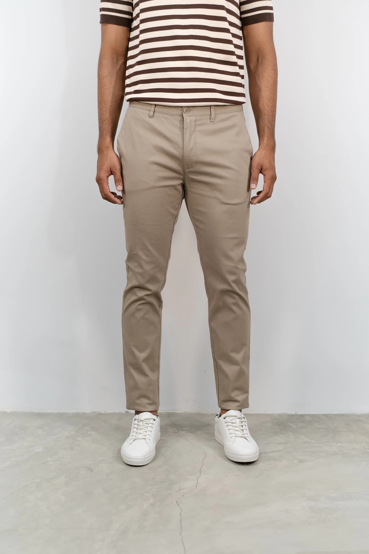 Pantalón Básico Khaki