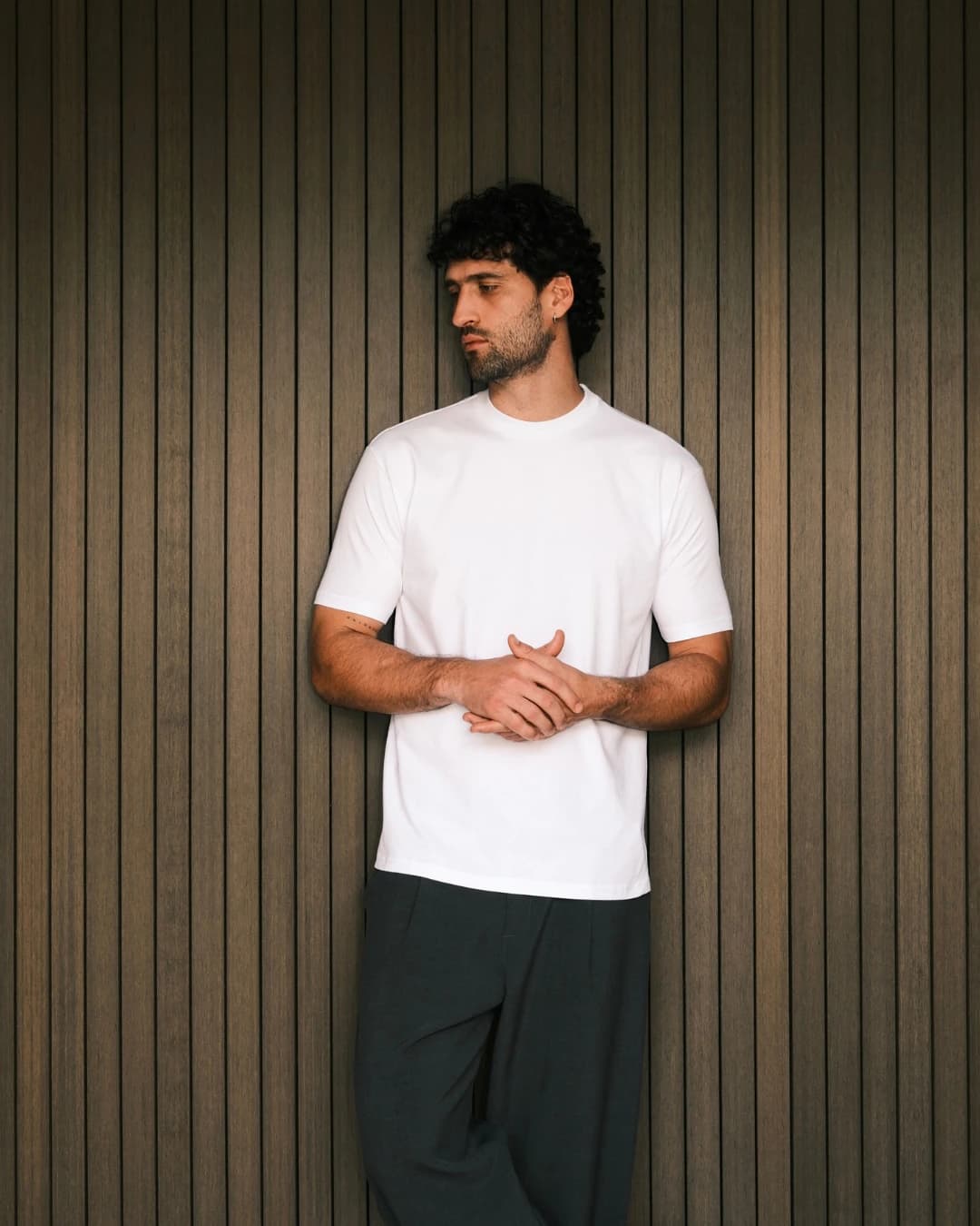 B WHITE TAPE T-SHIRT - imagen 3