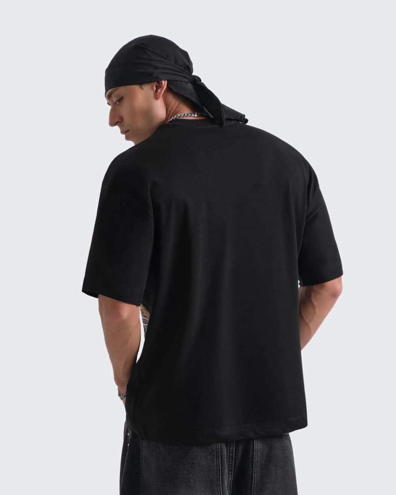 Camiseta Negra Oversize Legacy - imagen 2