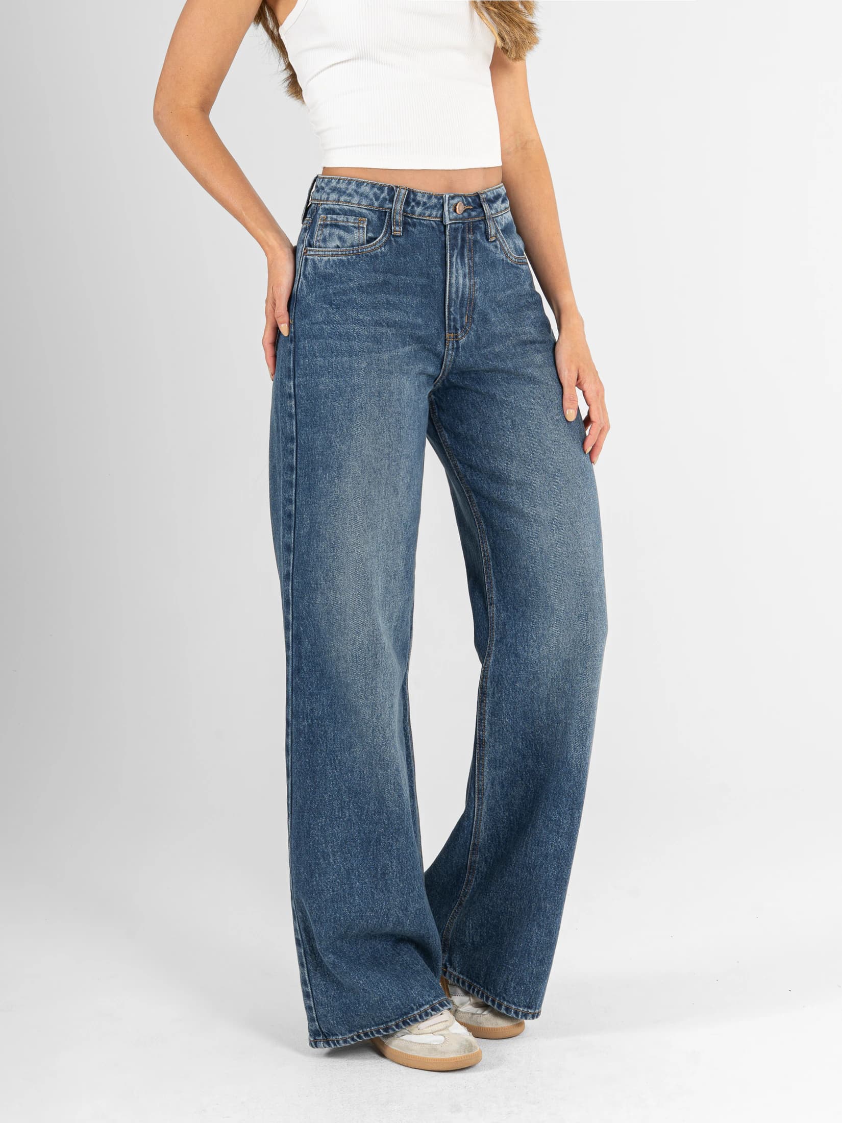 Ref: 066611 Jean mom flare, rígido, tiro alto, diseño cinco bolsillo, tono azul oscuro - imagen 3