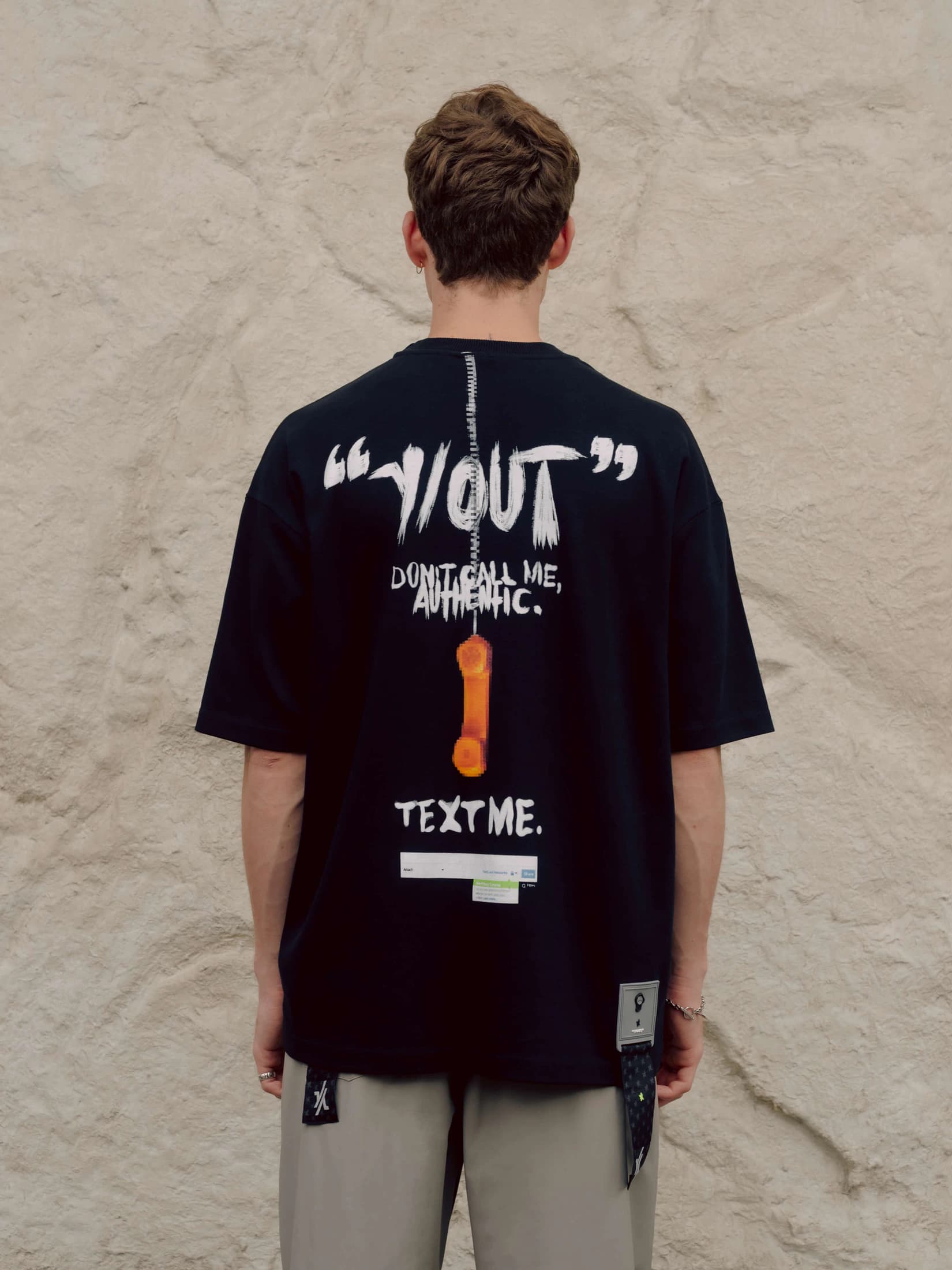 TEXT ME T-SHIRT - imagen 3