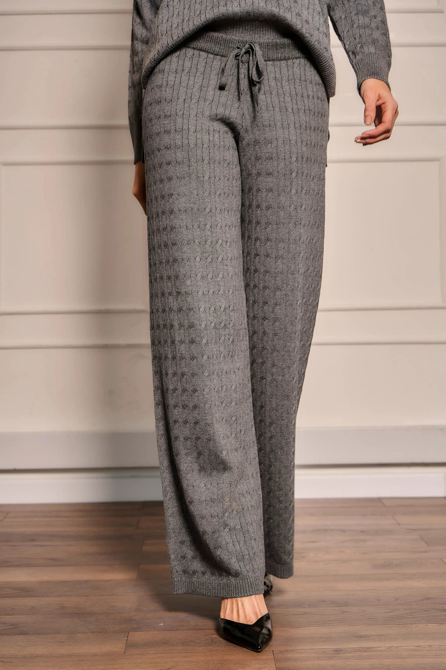 Pantalón Trenzado Mujer Gris - imagen 1
