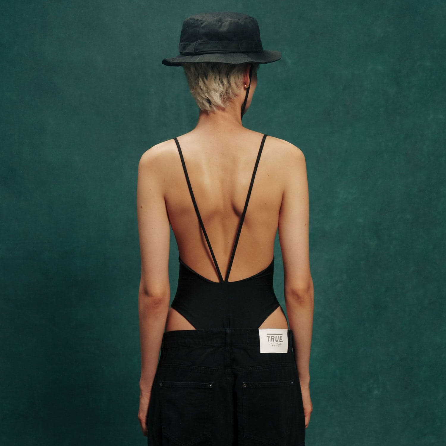 Uniform Cut-Out Bodysuit - Black - imagen 4