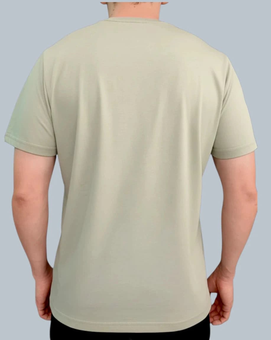 CAMISETA BASICA VERDE ESCUDO SILUETA - imagen 2