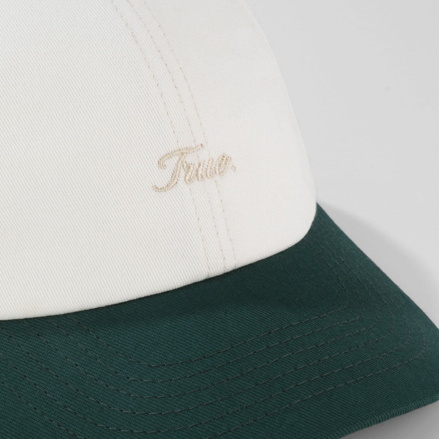 True Classic Signature Cap - Cream - imagen 4