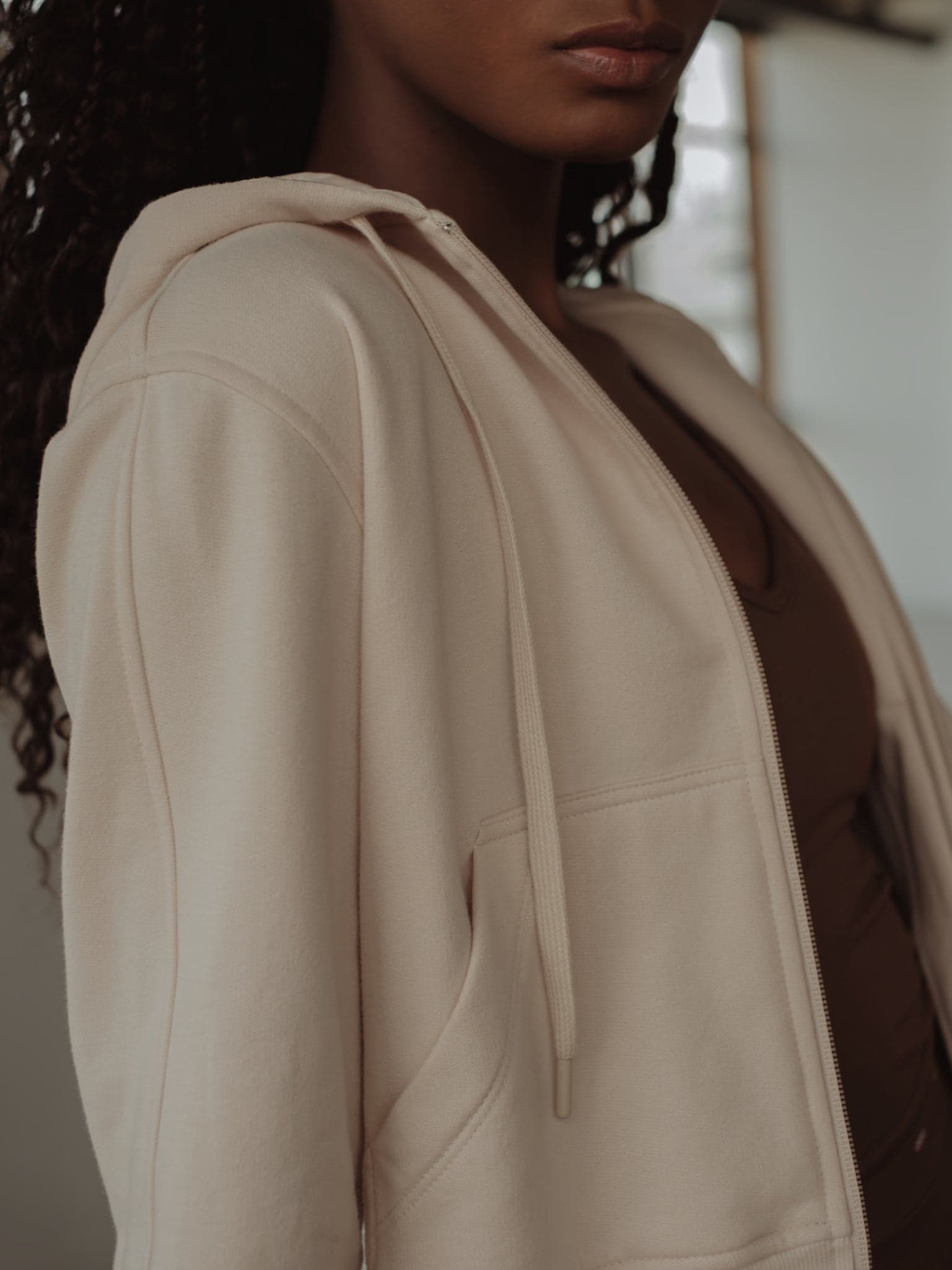 CROPPED ZIP HOODIE - NATURAL - imagen 5